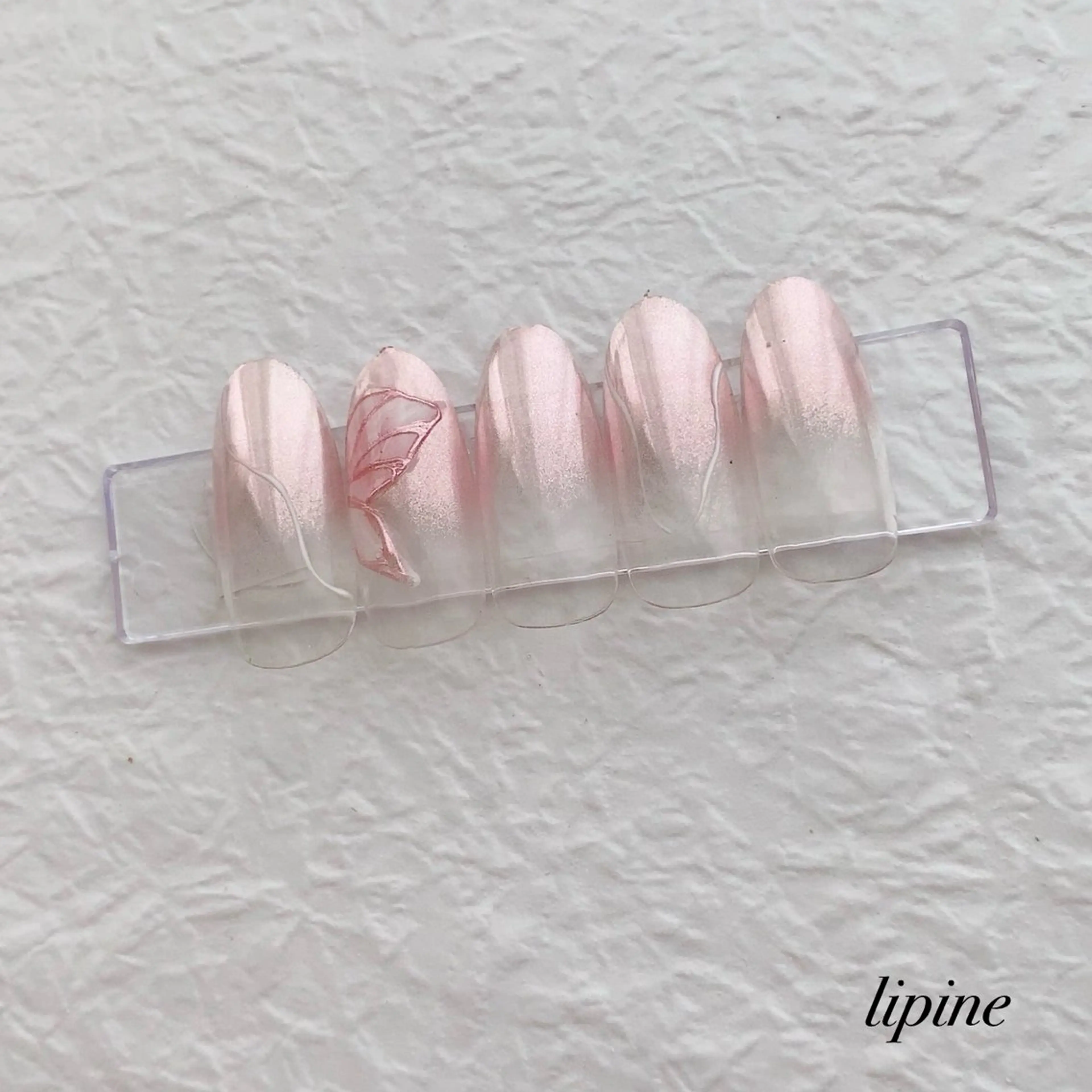 ネイル グラデーション ミラーネイル ネイルサロン lipineのネイルデザイン
