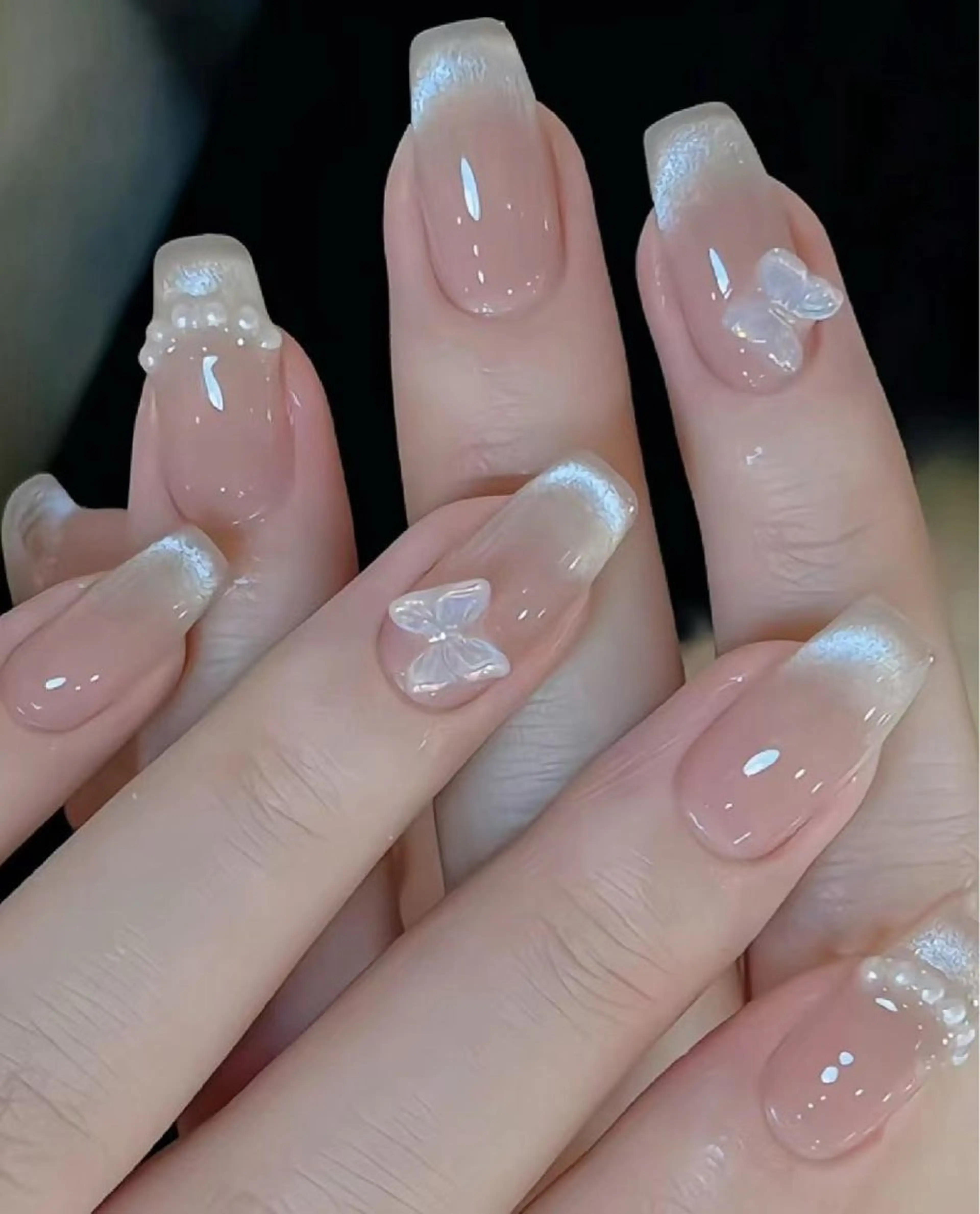 チークマグネットフレンチネイル🧲カラーベース+1000円の写真