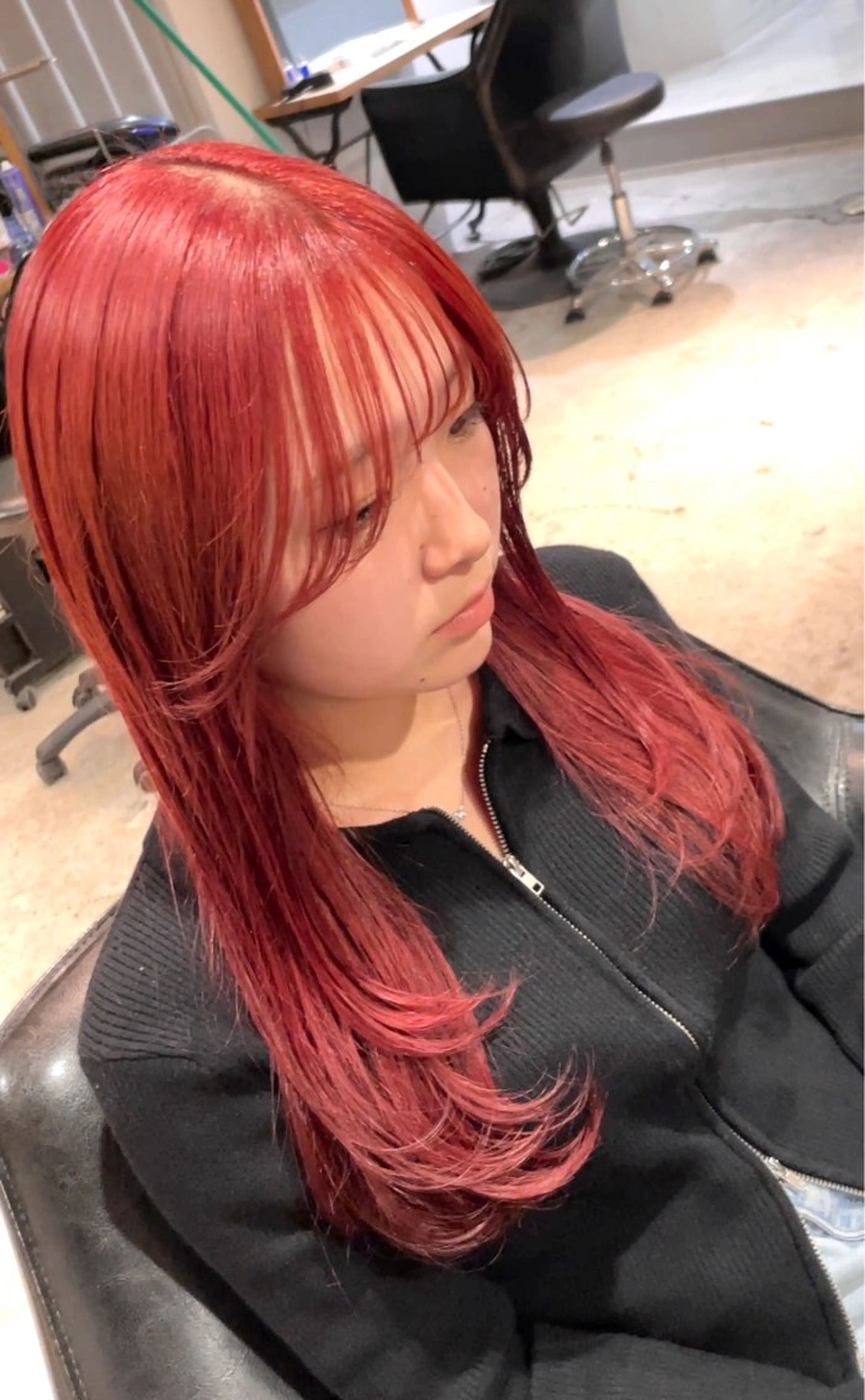 ミディアム カラー ブリーチ カット ヘアカラー ギャルの革命児 秀斗のヘアスタイル
