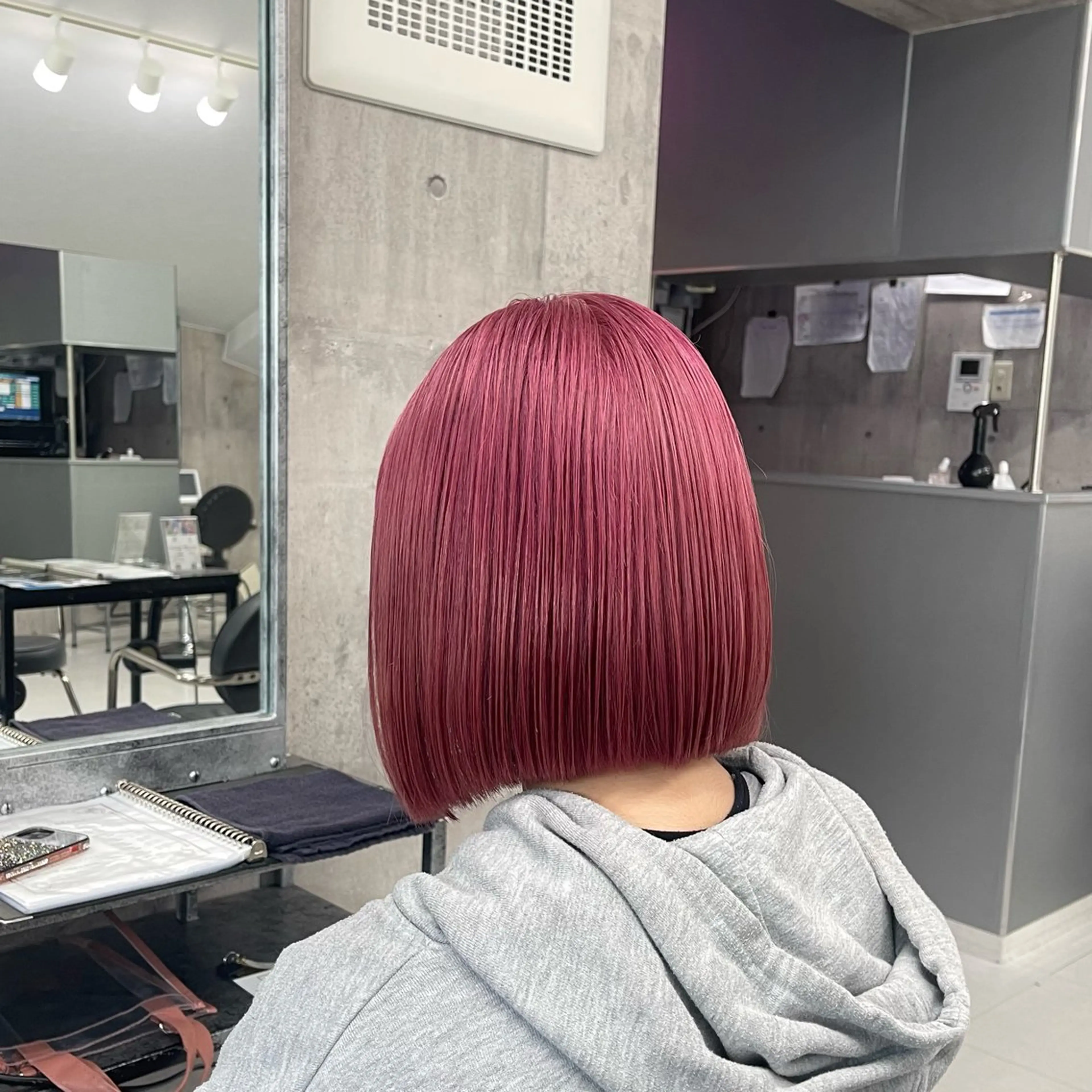 ミディアム カラー パーマ ヘアアレンジ メンズ キッズ レイヤーの魔術師 𓍼takumi𓍼のヘアスタイル