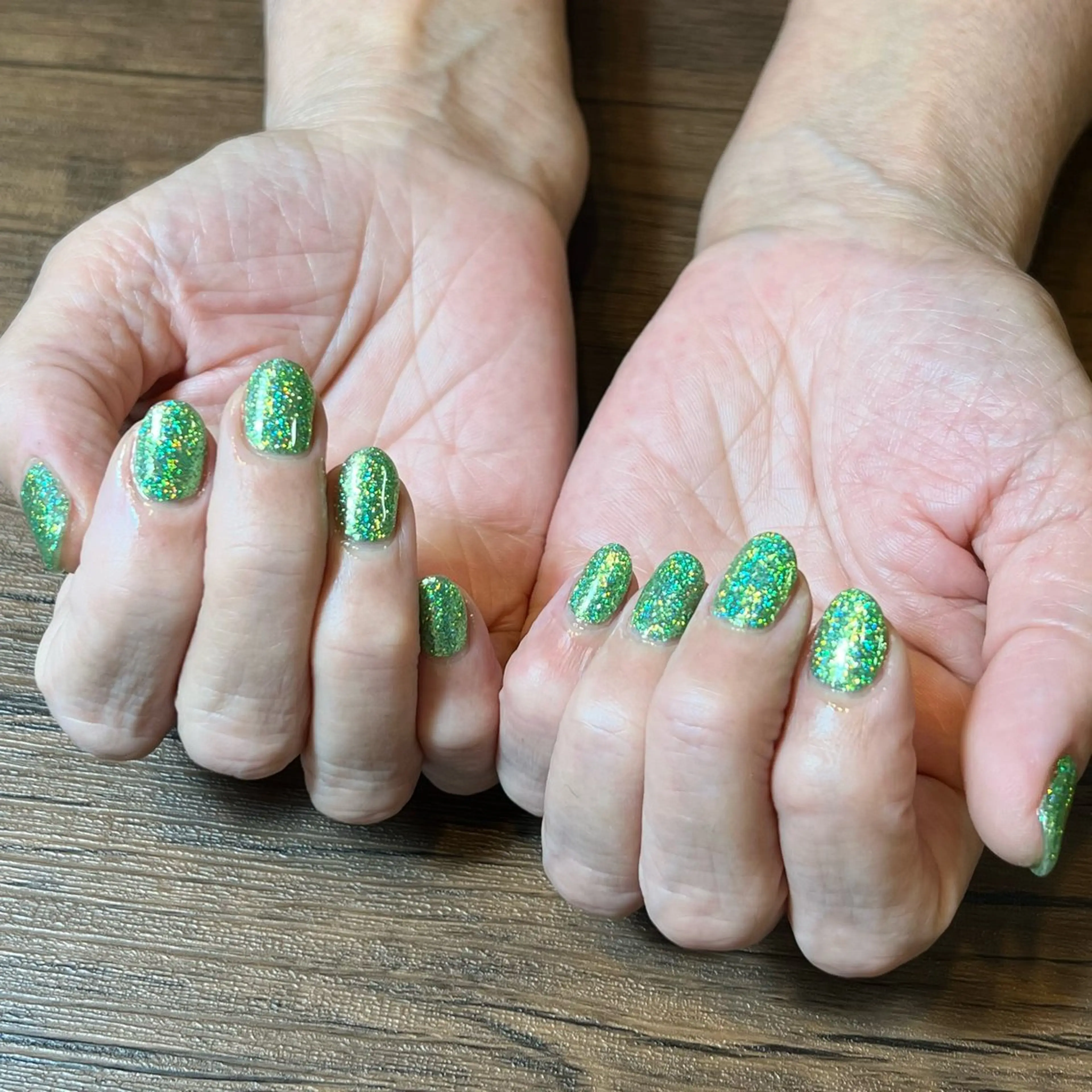 ネイル HENRIETTA NAILSALONのネイルデザイン