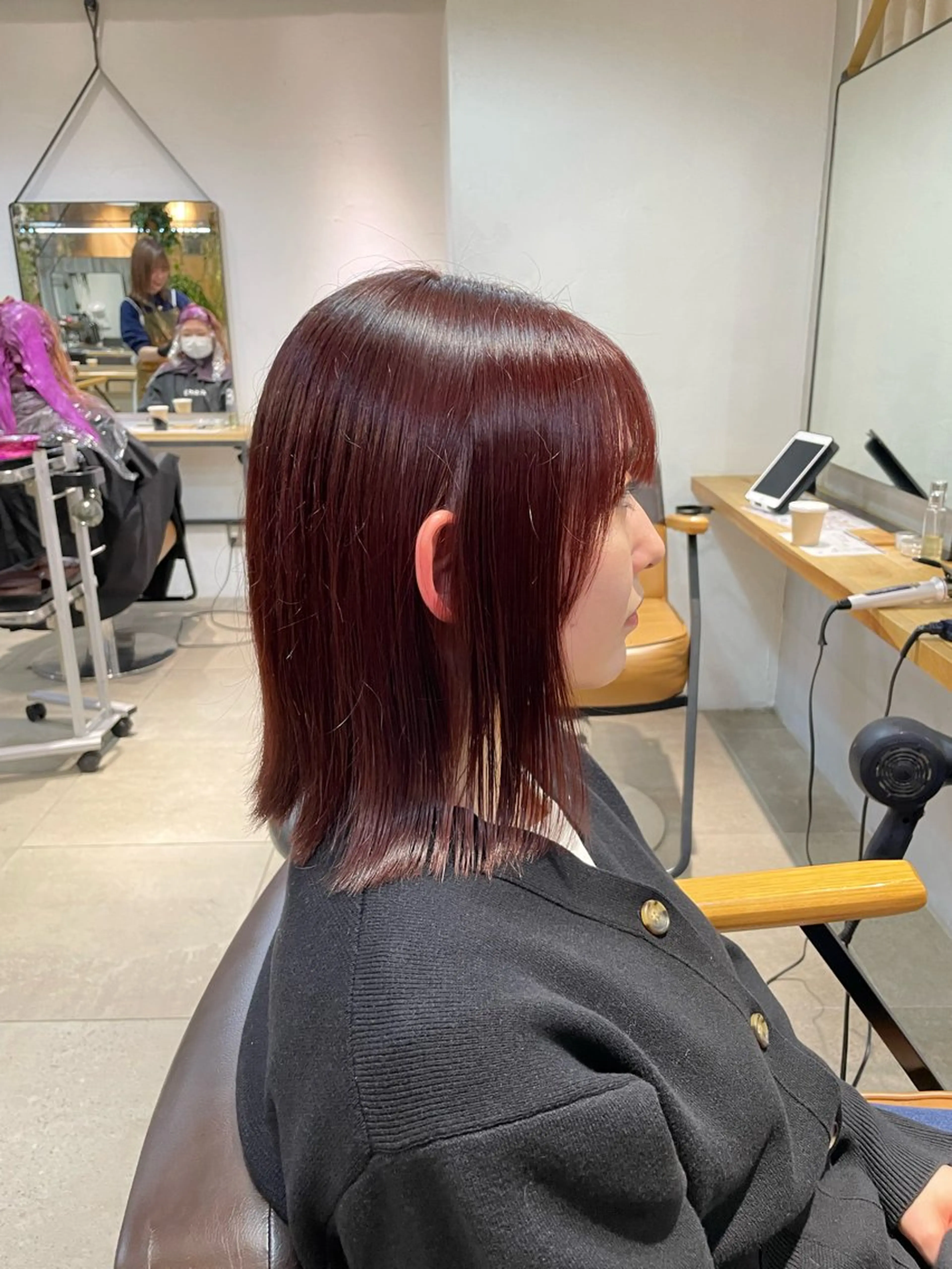 ミディアム カラー ブリーチ ブリーチなしカラー カット トリートメント ミルクティー× グレージュMOMOのヘアスタイル