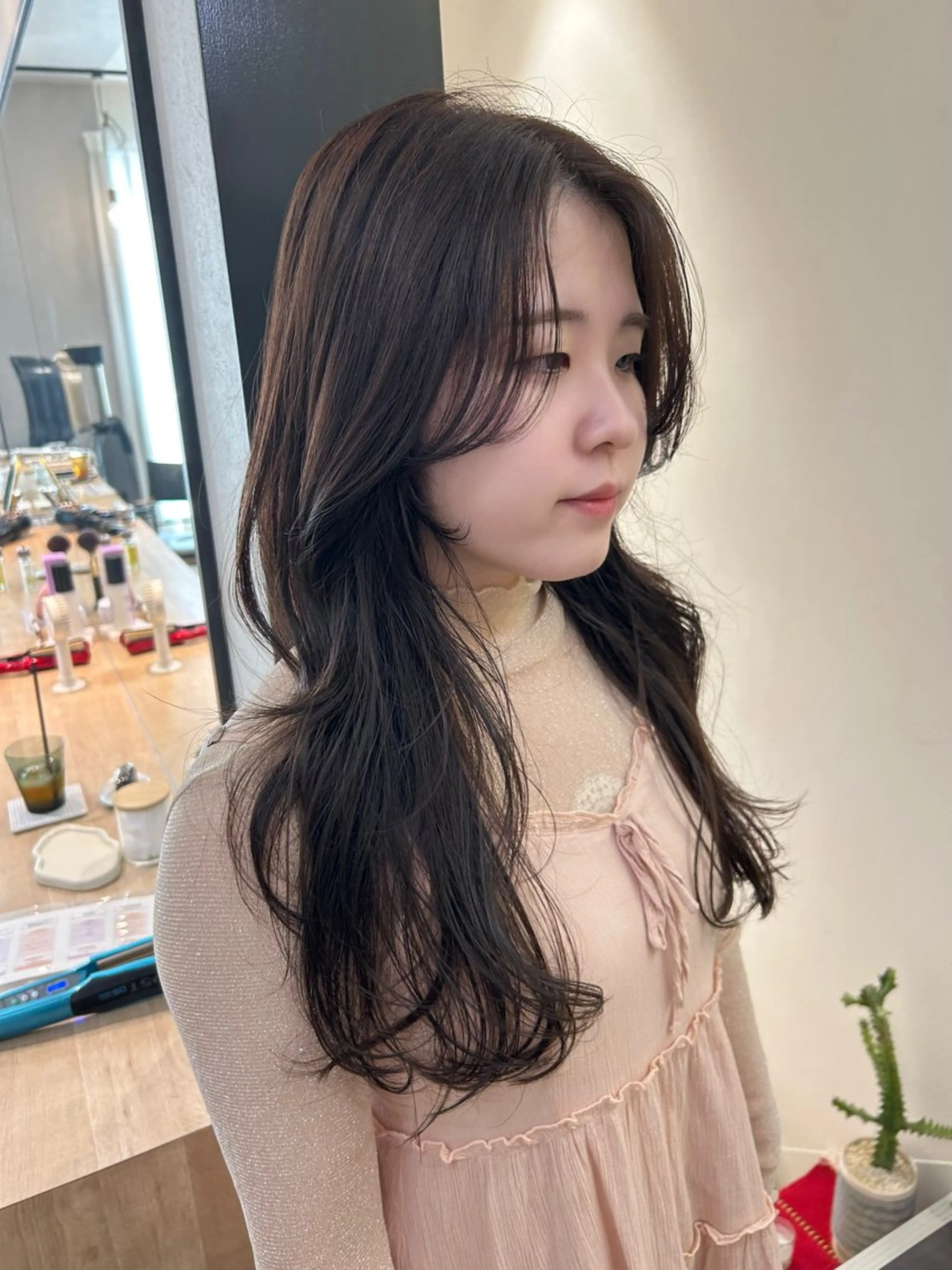 ロング カラー ブラウンカラー 透明感カラー グレージュ カット ヘアカラー トリートメント hub hair レイヤー/透明感のヘアスタイル