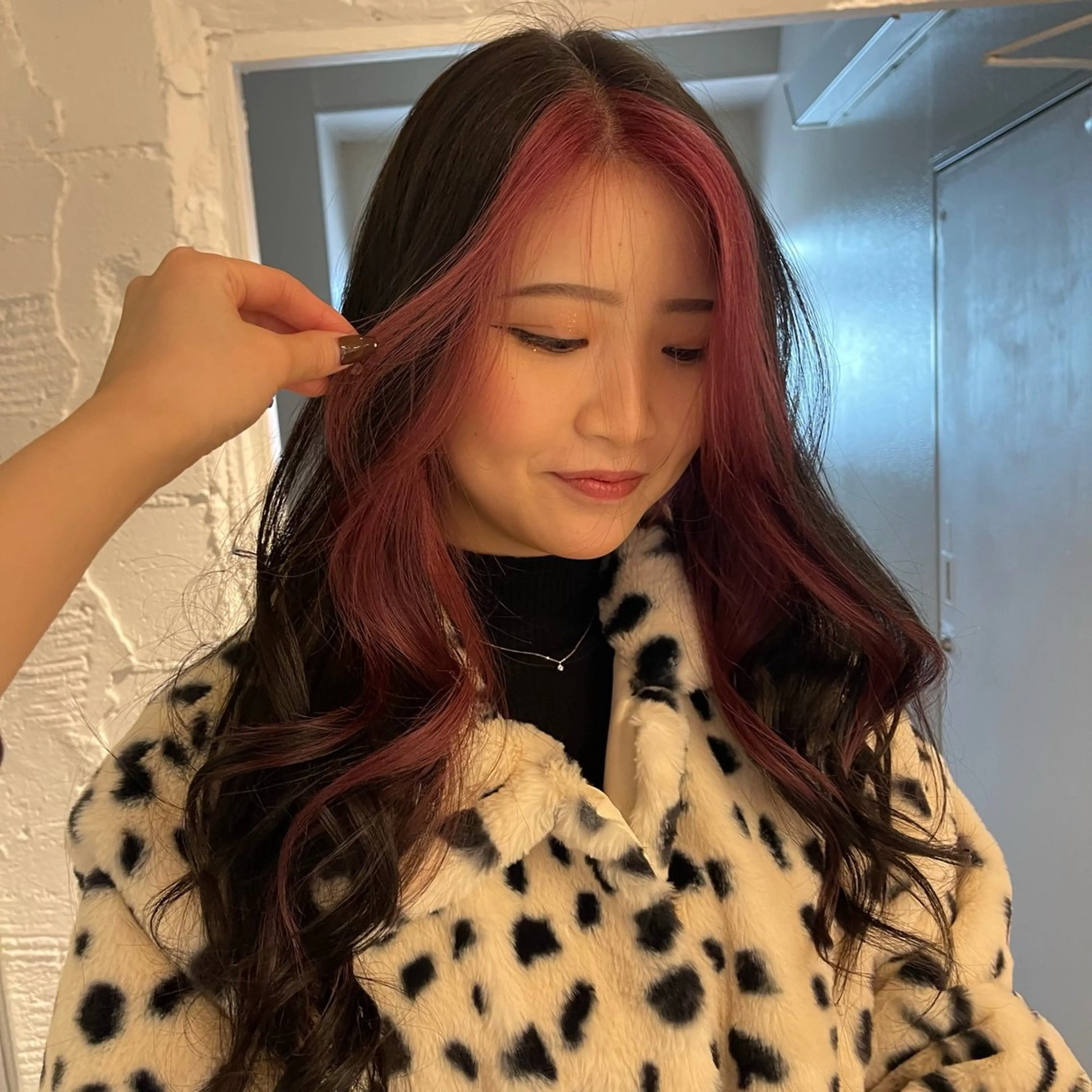 ロング カラー ヘアカラー トリートメント lunty miichiのヘアスタイル