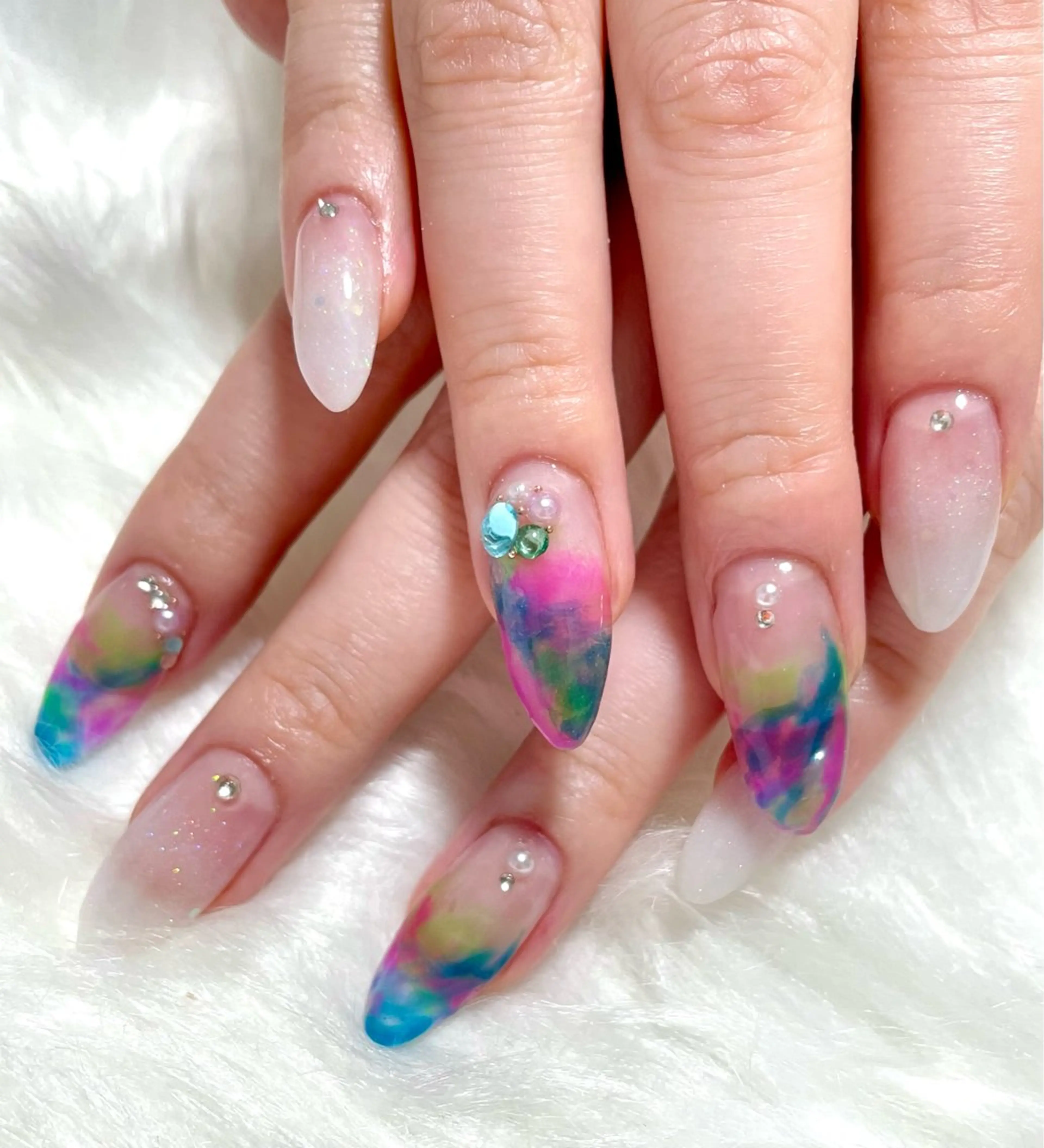 ネイル グラデーション ラメ(グリッター) 持ち込み ニュアンスネイル スカルプネイル ハンドネイル Beauty salon 100＋大鳥居店所属・100＋大鳥居店 MIKAのネイルデザイン