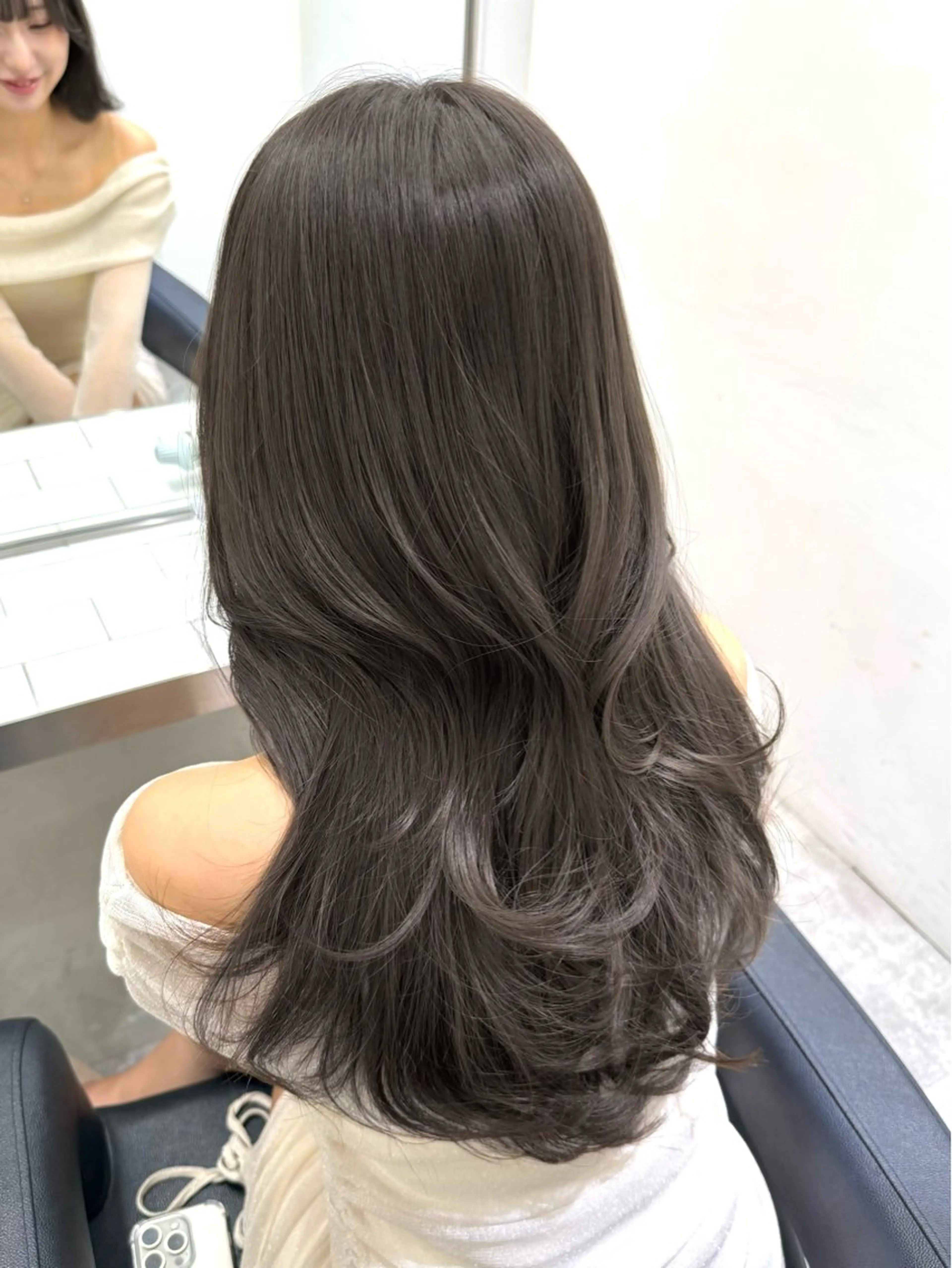 ロング カラー カット ヘアカラー トリートメント レイヤー オリーブ/ グレージュ/添田晃基のヘアスタイル