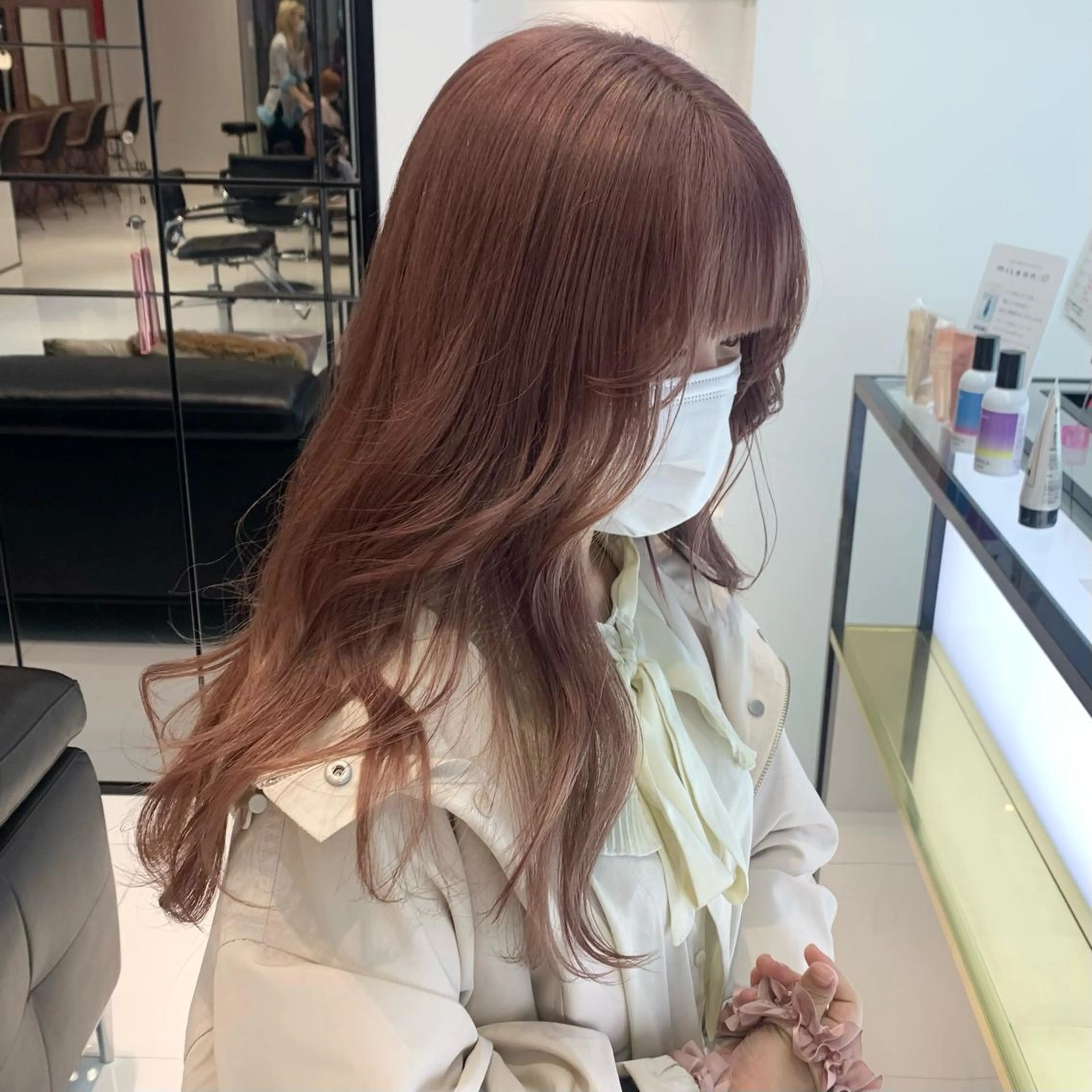 ロング カラー ベージュカラー ピンクカラー ピンクベージュ ヘアカラー トリートメント ハッシュカット/ハイ トーン/MANAMIのヘアスタイル