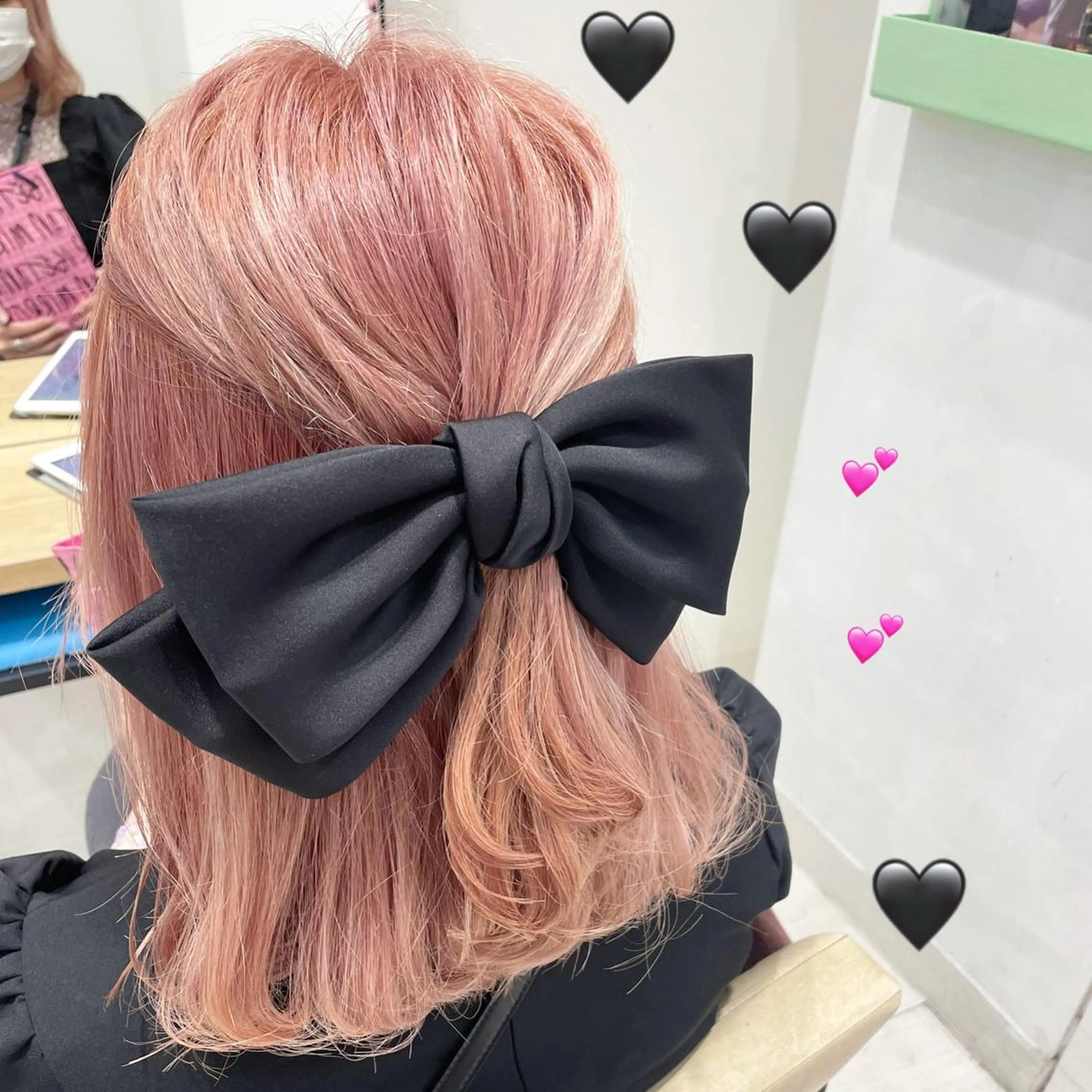 ショート カラー ピンクカラー EMANON新宿東口所属・新宿駅近♡ ♡個室♡三都季🌜のヘアスタイル