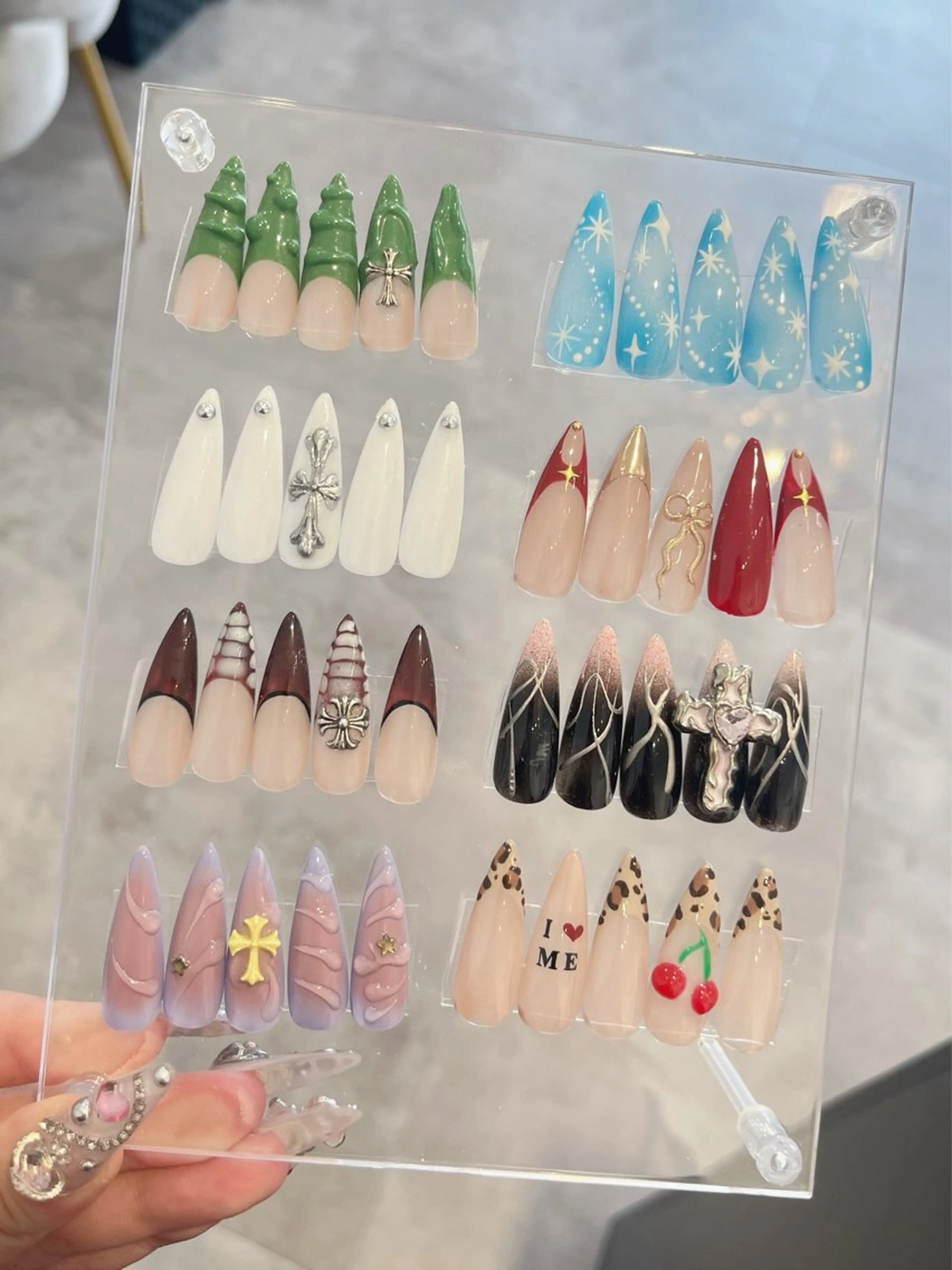 海外風ネイル『オフあり』✨　SNS用モデルトップネイリスト施術練習モデル🌈藤井寺店で施術可能な方のみ　持ち込み画像🉑の写真