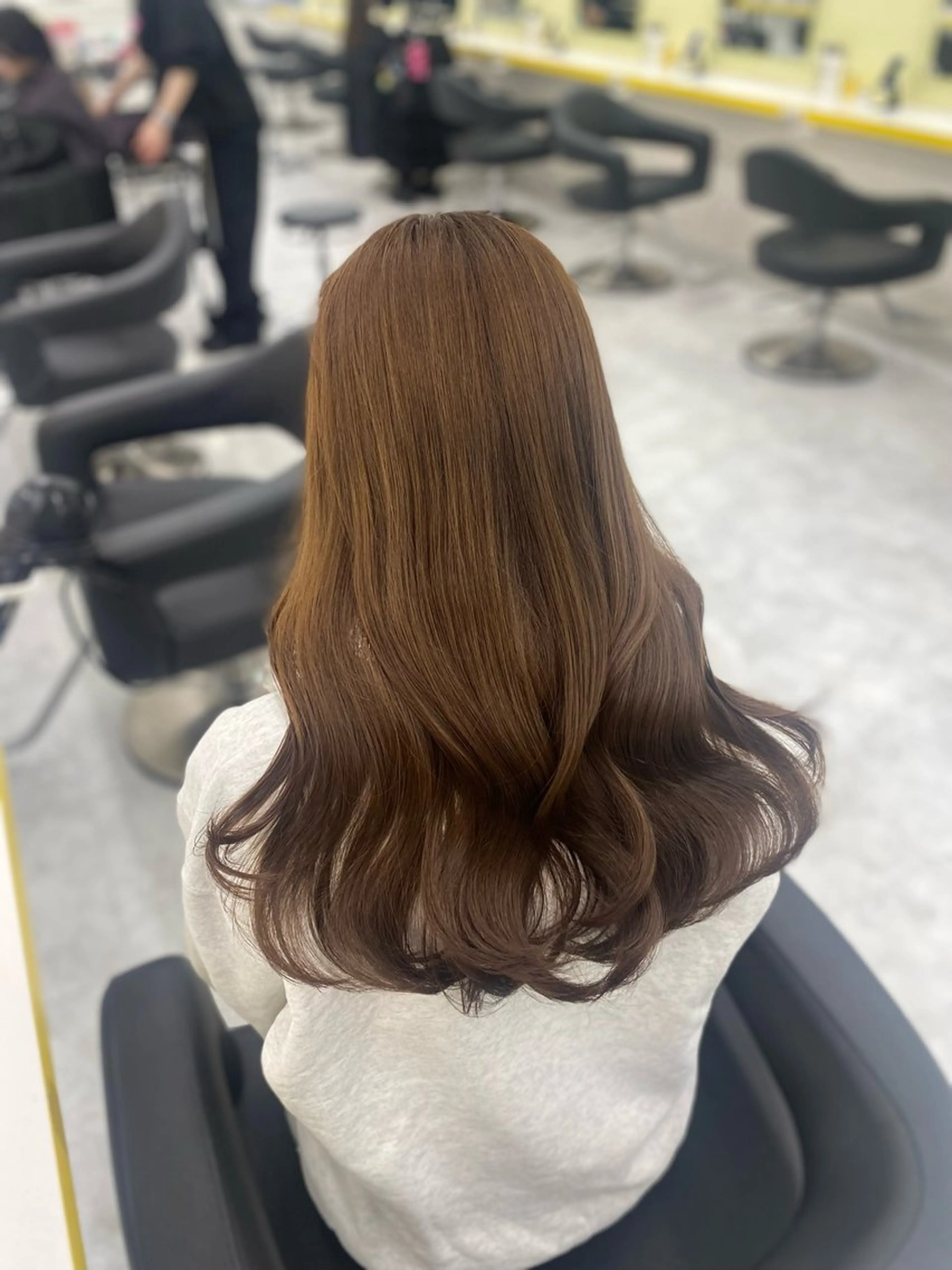 セミロング カラー パーマ ヘアアレンジ メンズ キッズ ベージュカラー ミルクティーベージュ ヘアカラー Lumo所属・💖横浜ブリーチなし 💖MIHOのヘアスタイル