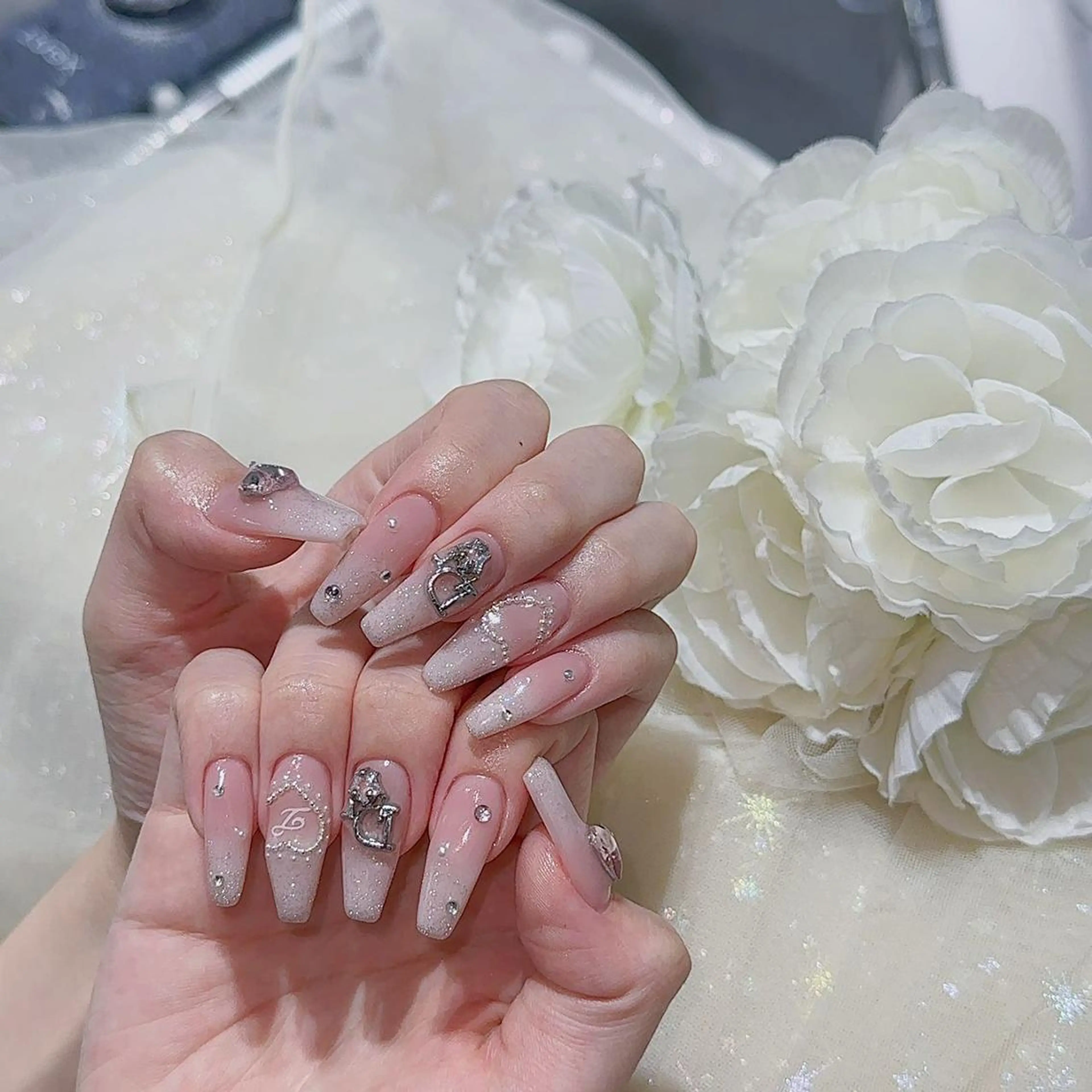 ネイル ハンドネイル Queens みなみのネイルデザイン