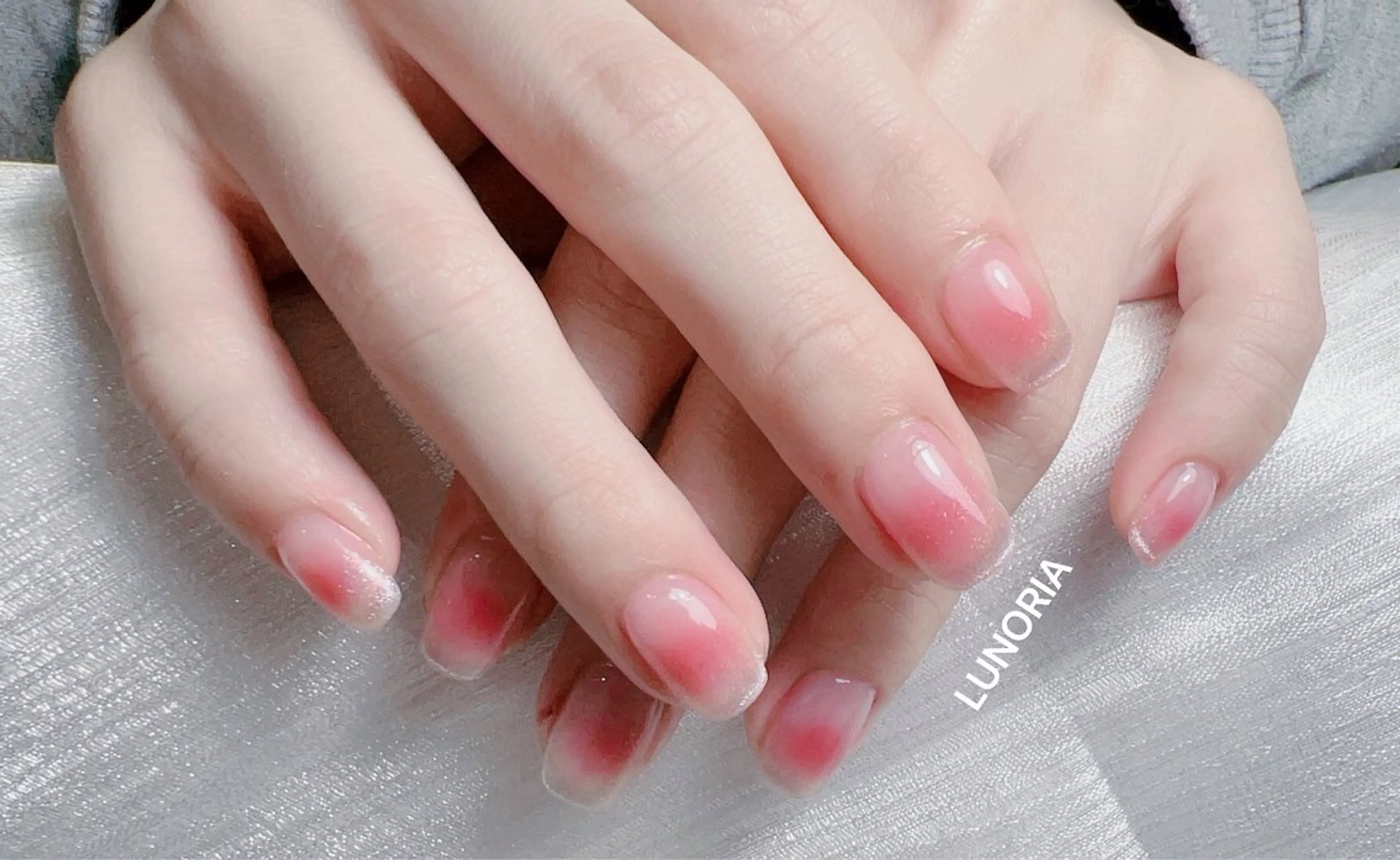 ネイル チークネイル マグネットネイル ハンドネイル LUNORIA nail salonのネイルデザイン