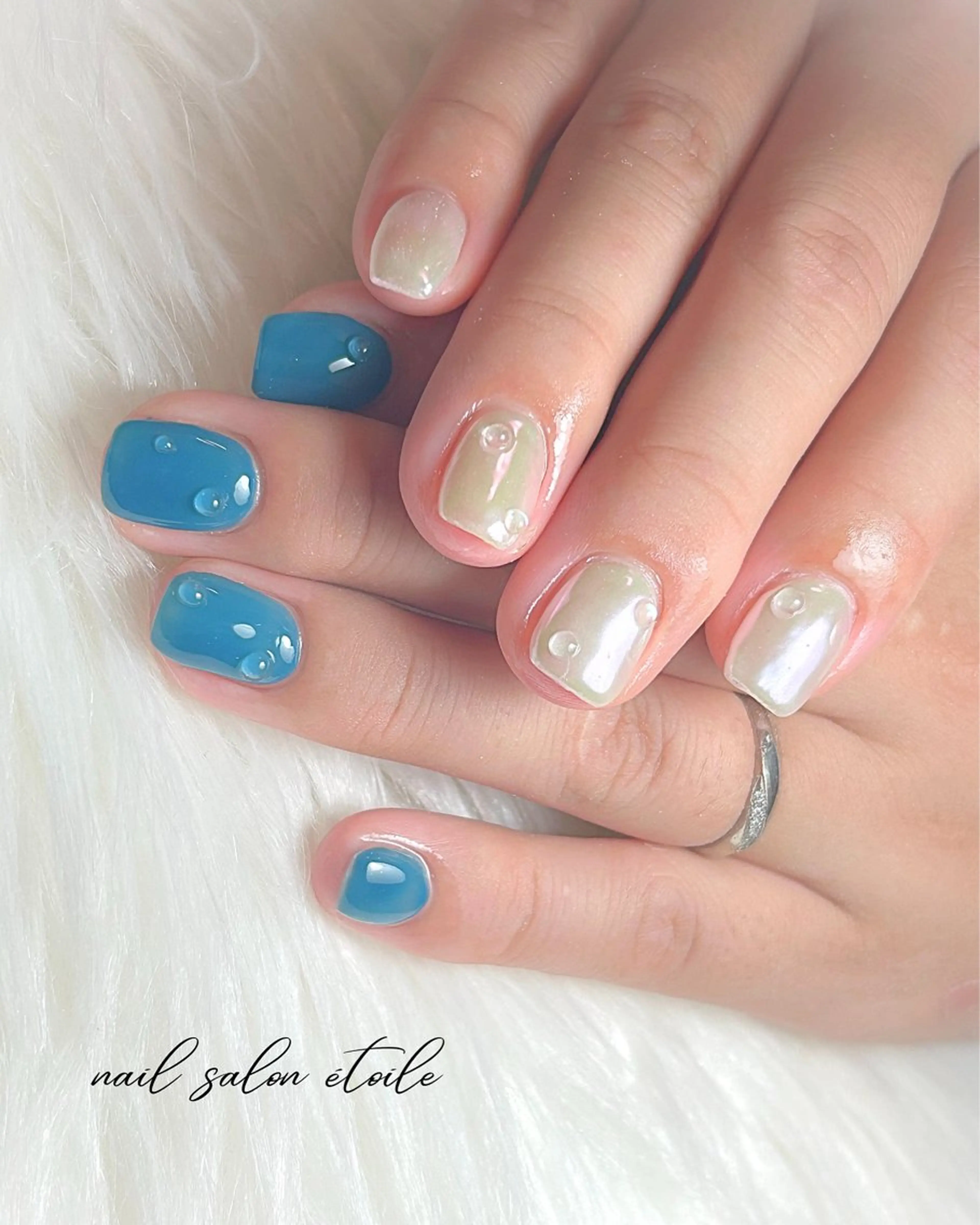 ネイル オーロラネイル ブルー ホワイト ハンドネイル nail salon étoileのネイルデザイン
