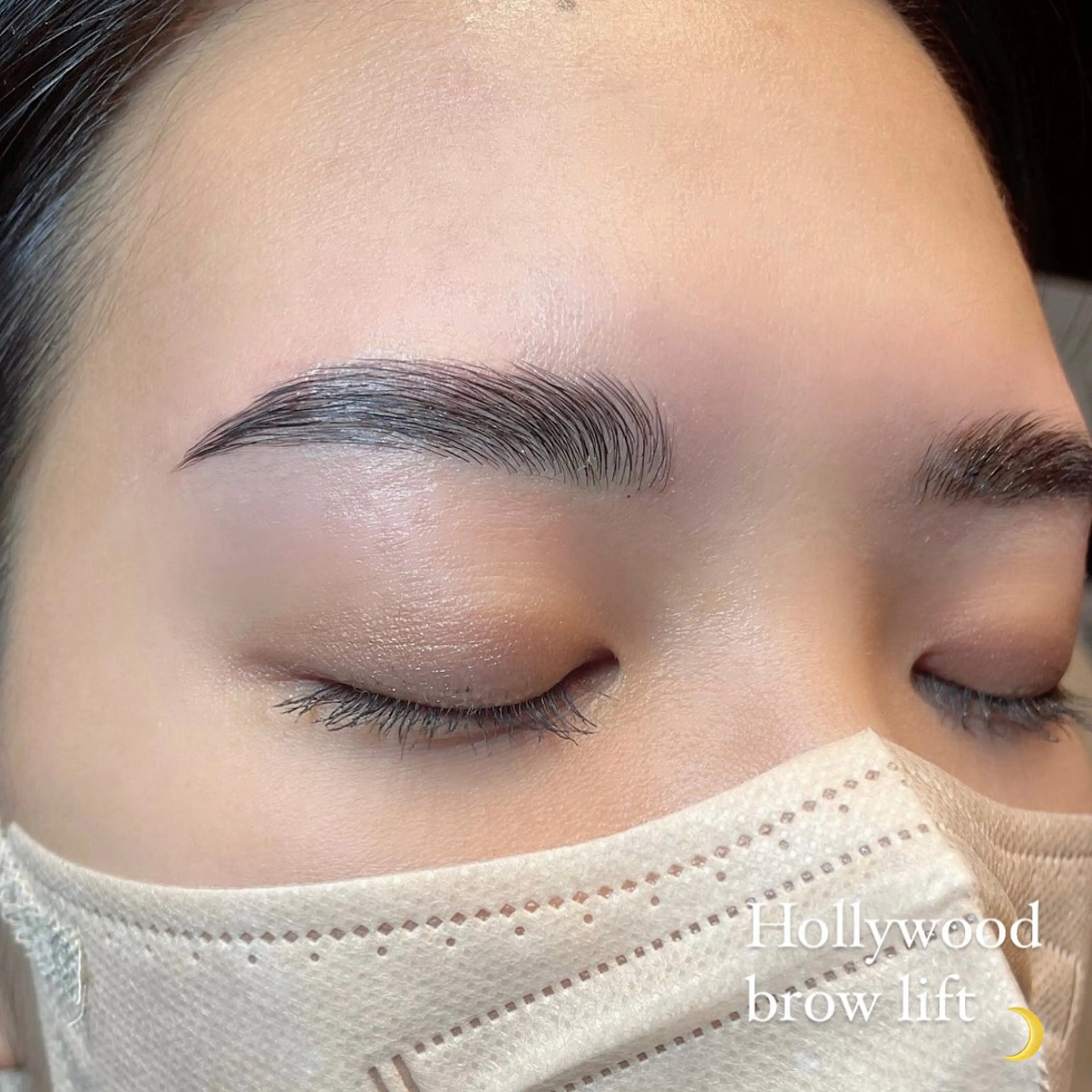 アイブロウ ハリウッドブロウリフト Flor_Eyelash&Nail 上大岡所属・上大岡_Flor mikuのマツエク・マツパデザイン