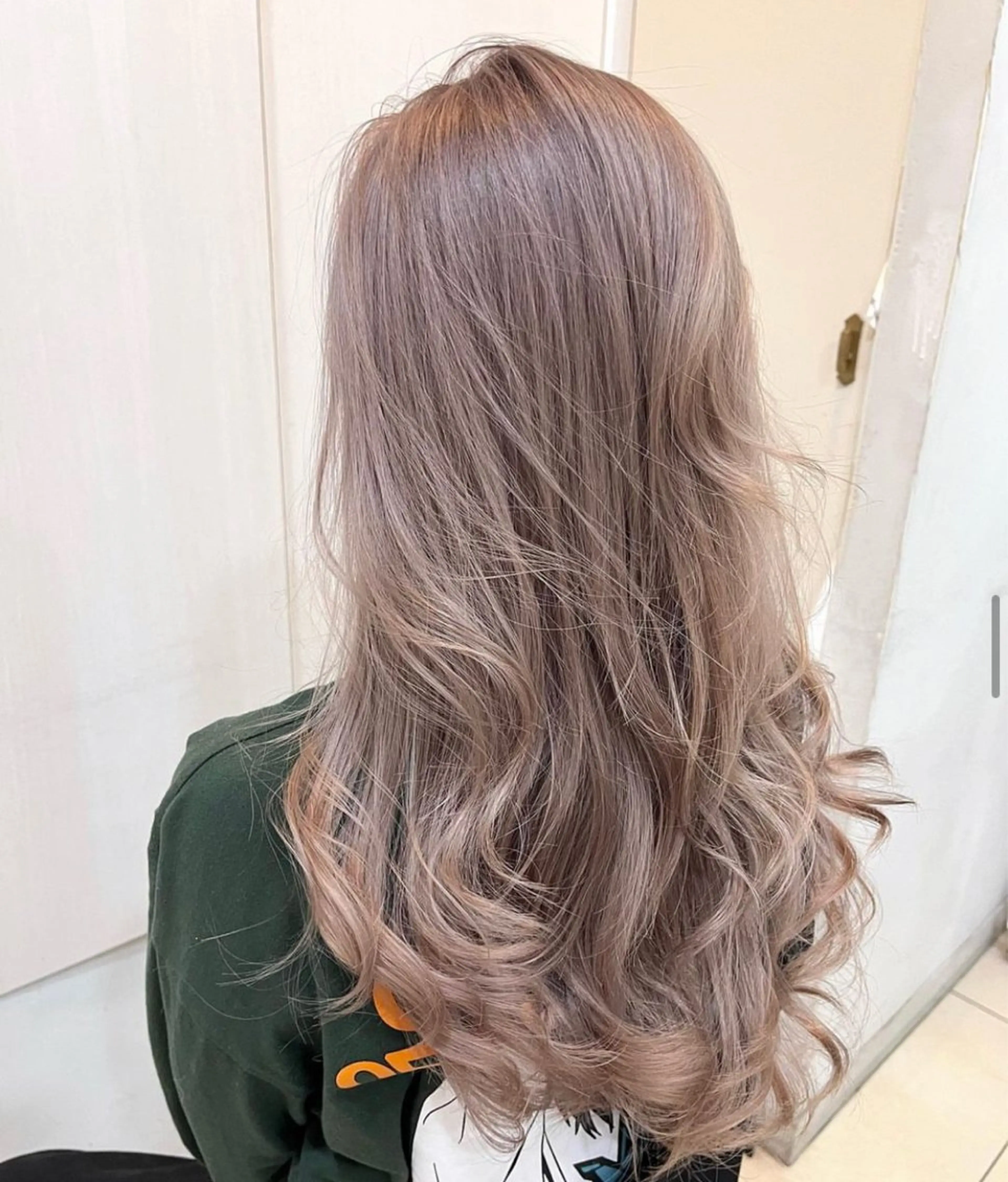 ロング 艶髪の神様 瀧田嵐士🇰🇷のヘアスタイル