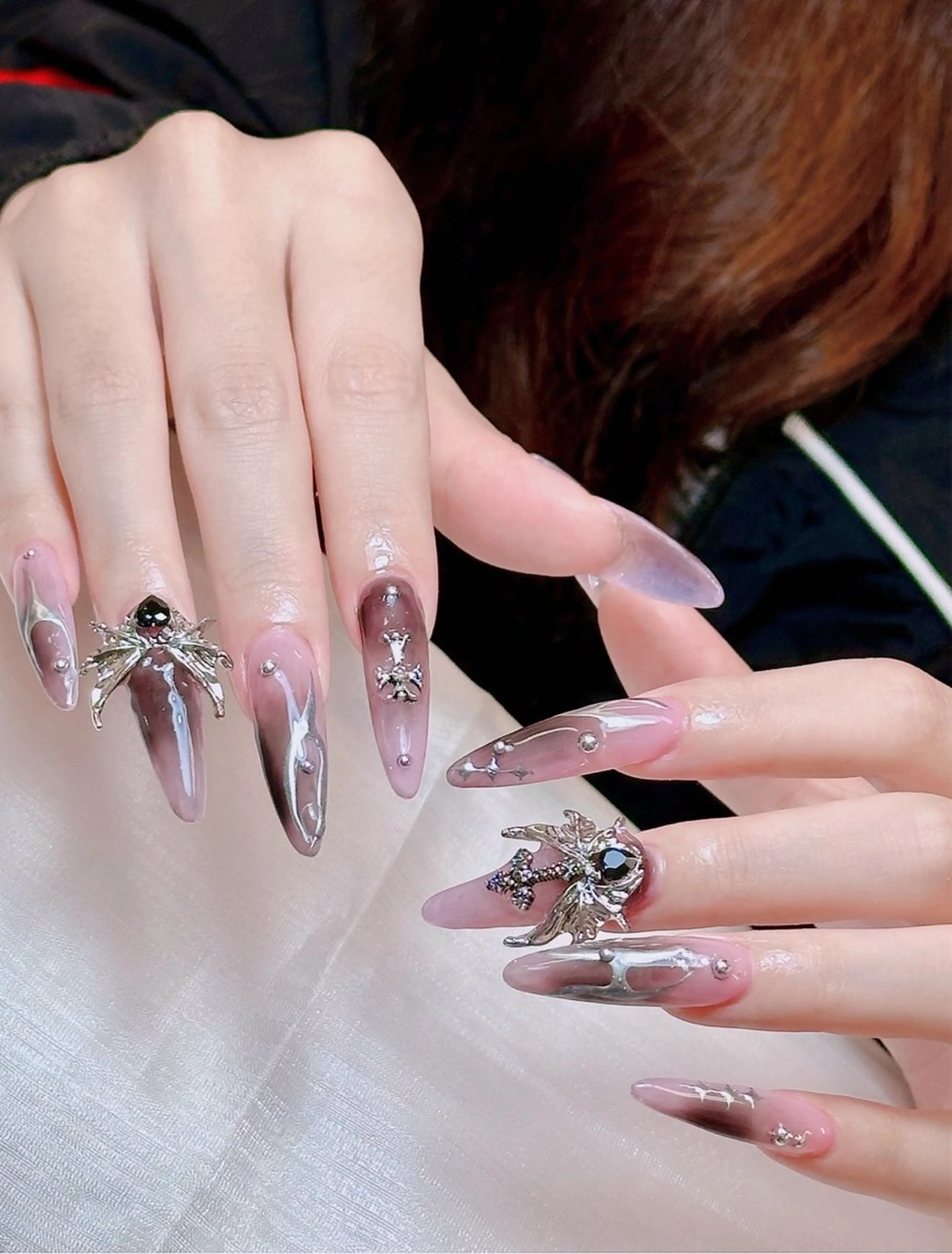 ネイル オーロラネイル チークネイル フットネイル フレンチネイル 韓国ネイル Lumi Nail 新大久保3‘のネイルデザイン