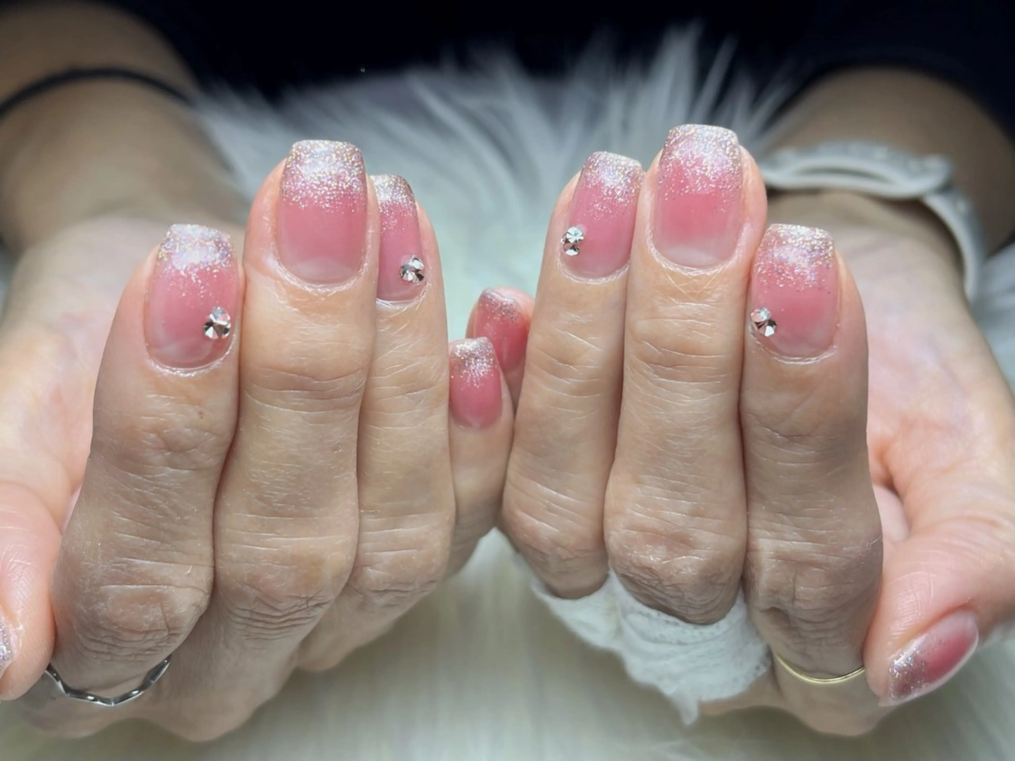 ネイル アートネイル オーロラネイル チークネイル クリアネイル 長さ出し Rs nail 新宿西口のネイルデザイン
