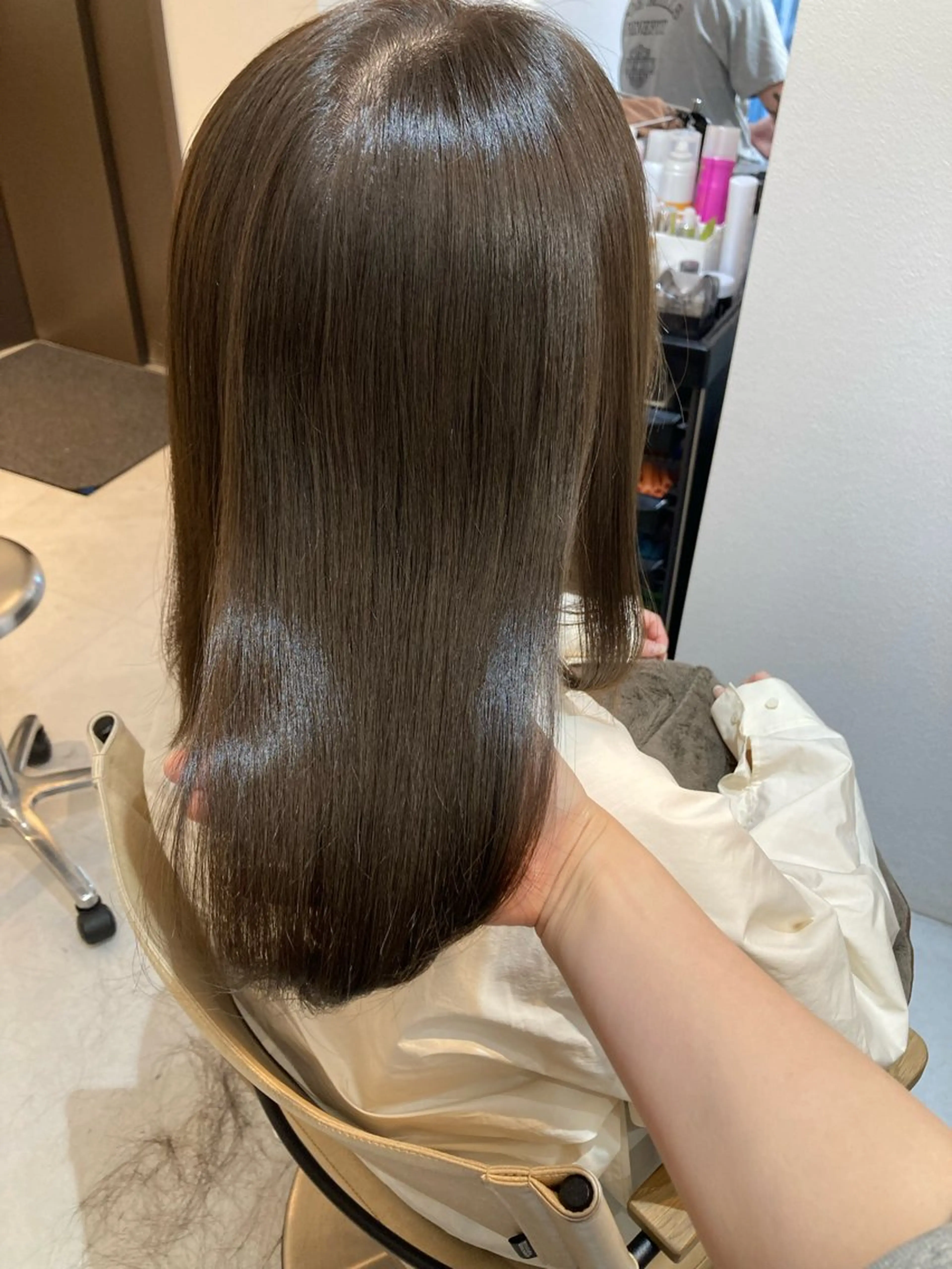 ミディアム カット ヘアカラー トリートメント ✨色持ちの良い艶 カラー✨蟹江真世のヘアスタイル