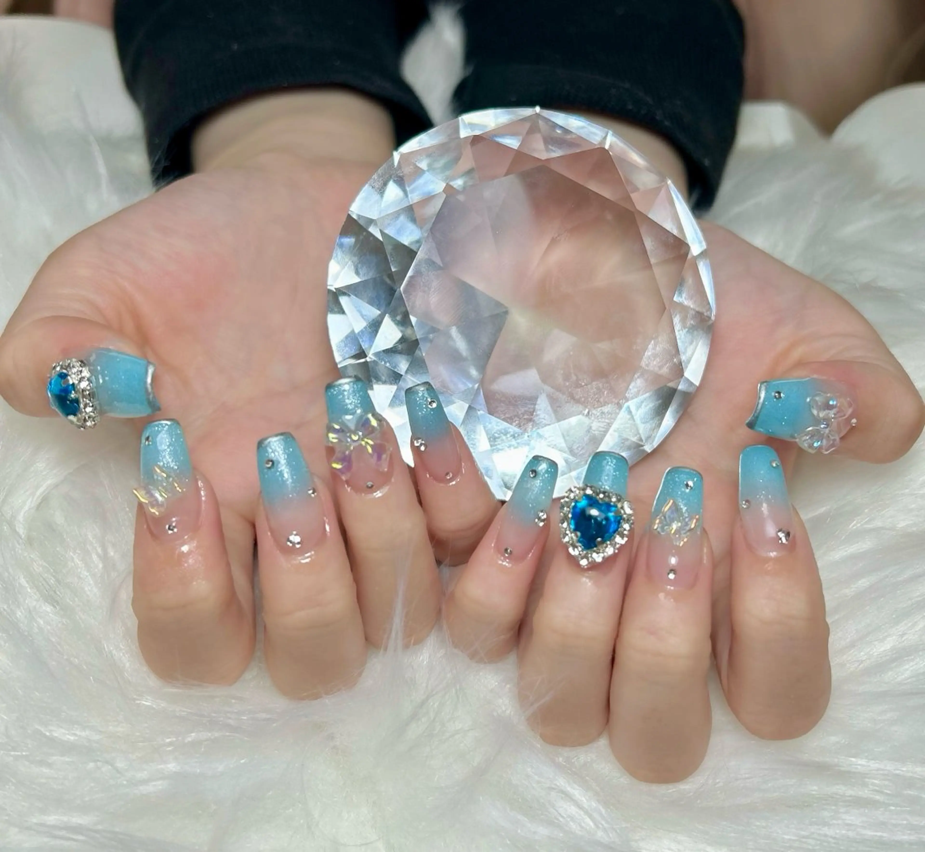 ネイル アートネイル オーロラネイル チークネイル 長さ出し フットネイル Chan nailsのネイルデザイン