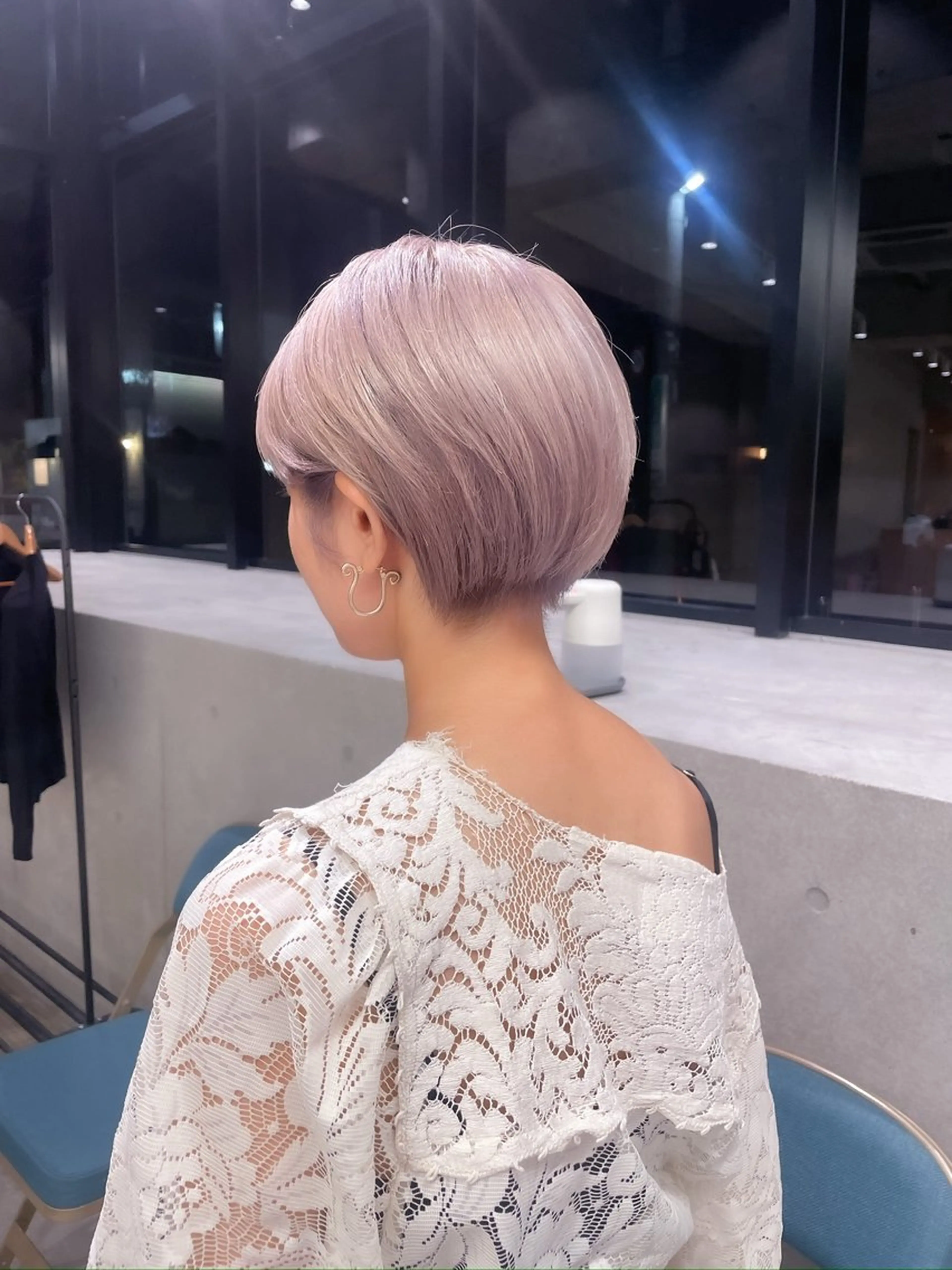 ショート カラー ヘアアレンジ ミニボブ/ブリーチ 🌈MISATOのヘアスタイル