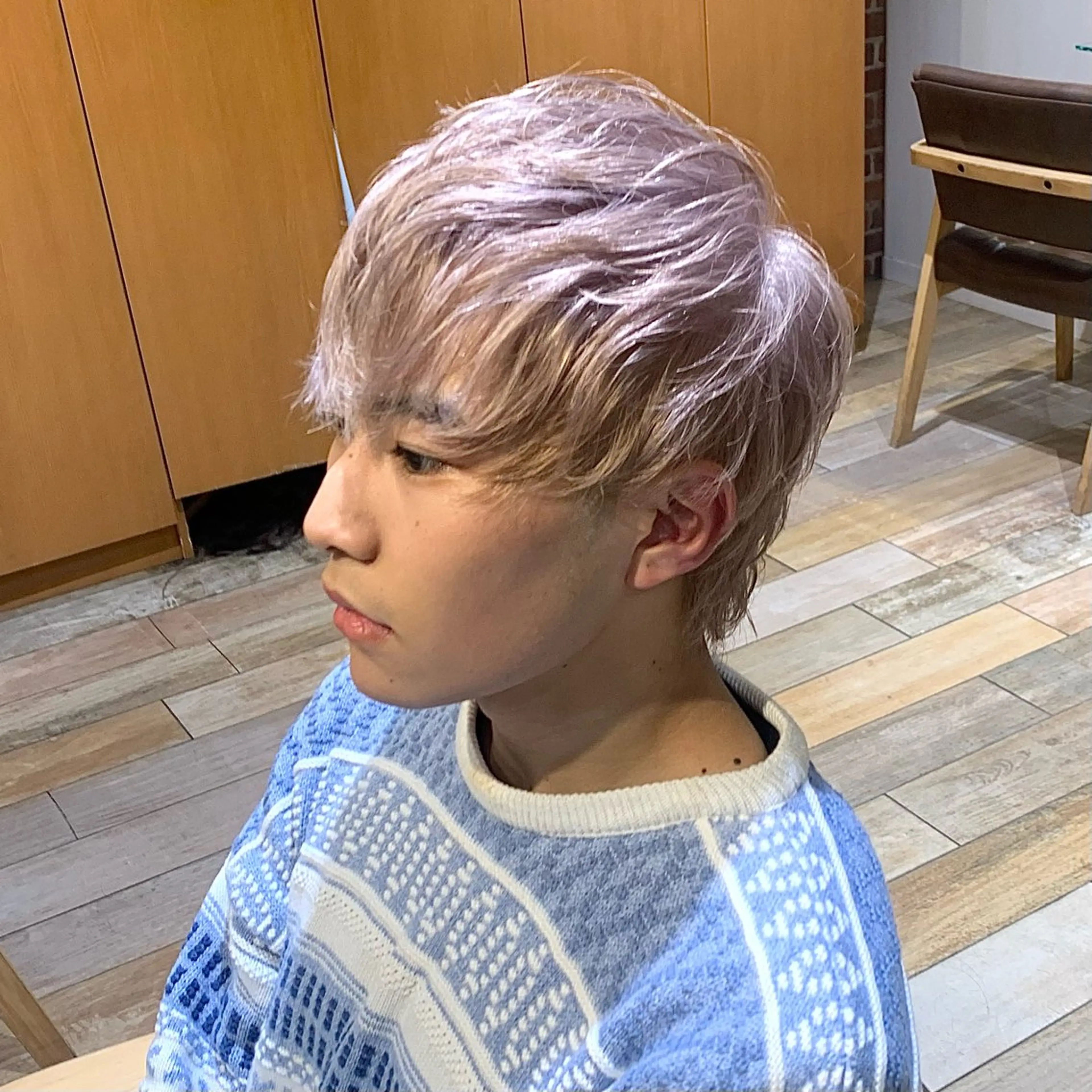 ショート カラー メンズ メンズブリーチ メンズハイトーン メンズ韓国風 マッシュ メンズウルフカット メンズ縮毛矯正 /メンズパーマ美容師のヘアスタイル
