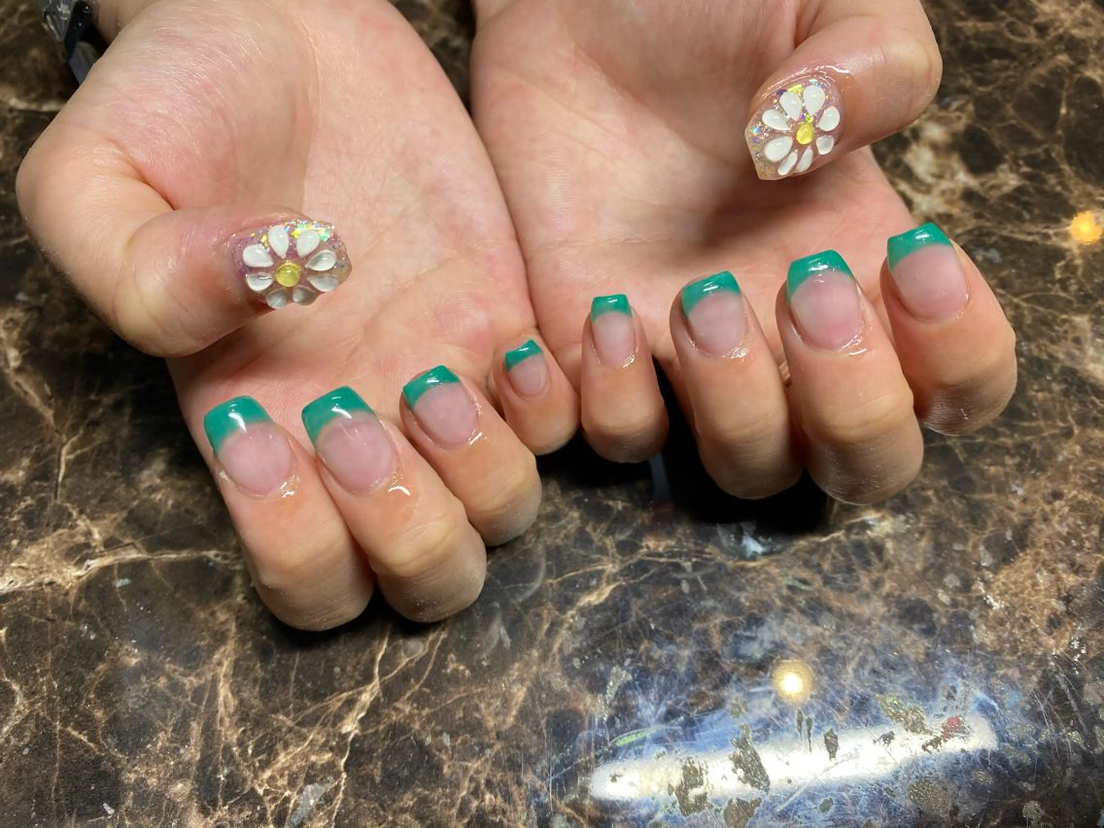 ネイル アートネイル ぷっくりネイル ハンドネイル IROHA Nail 矢掛萌子のネイルデザイン