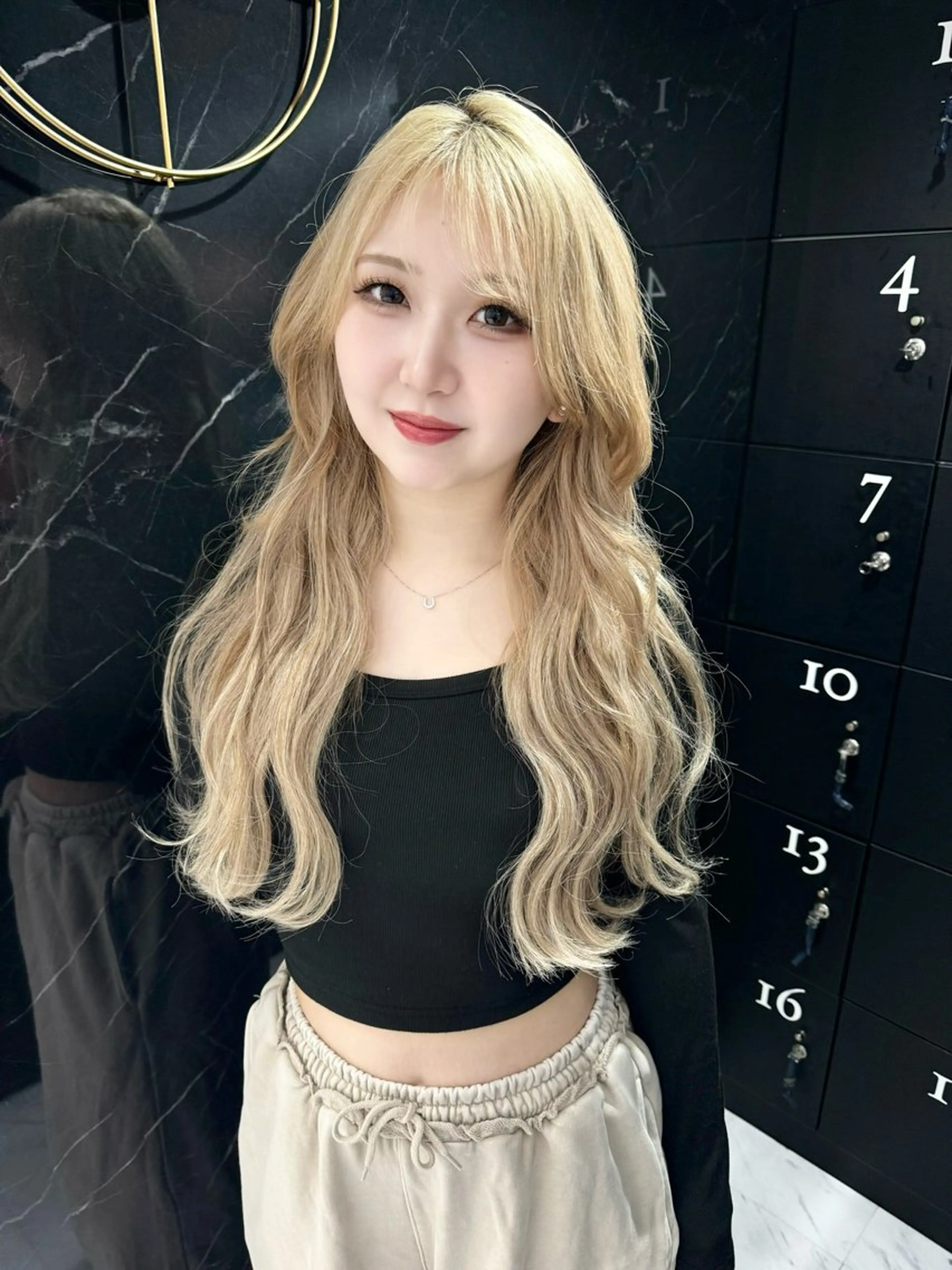ロング カラー ヘアカラー トリートメント mari_ xenaのヘアスタイル