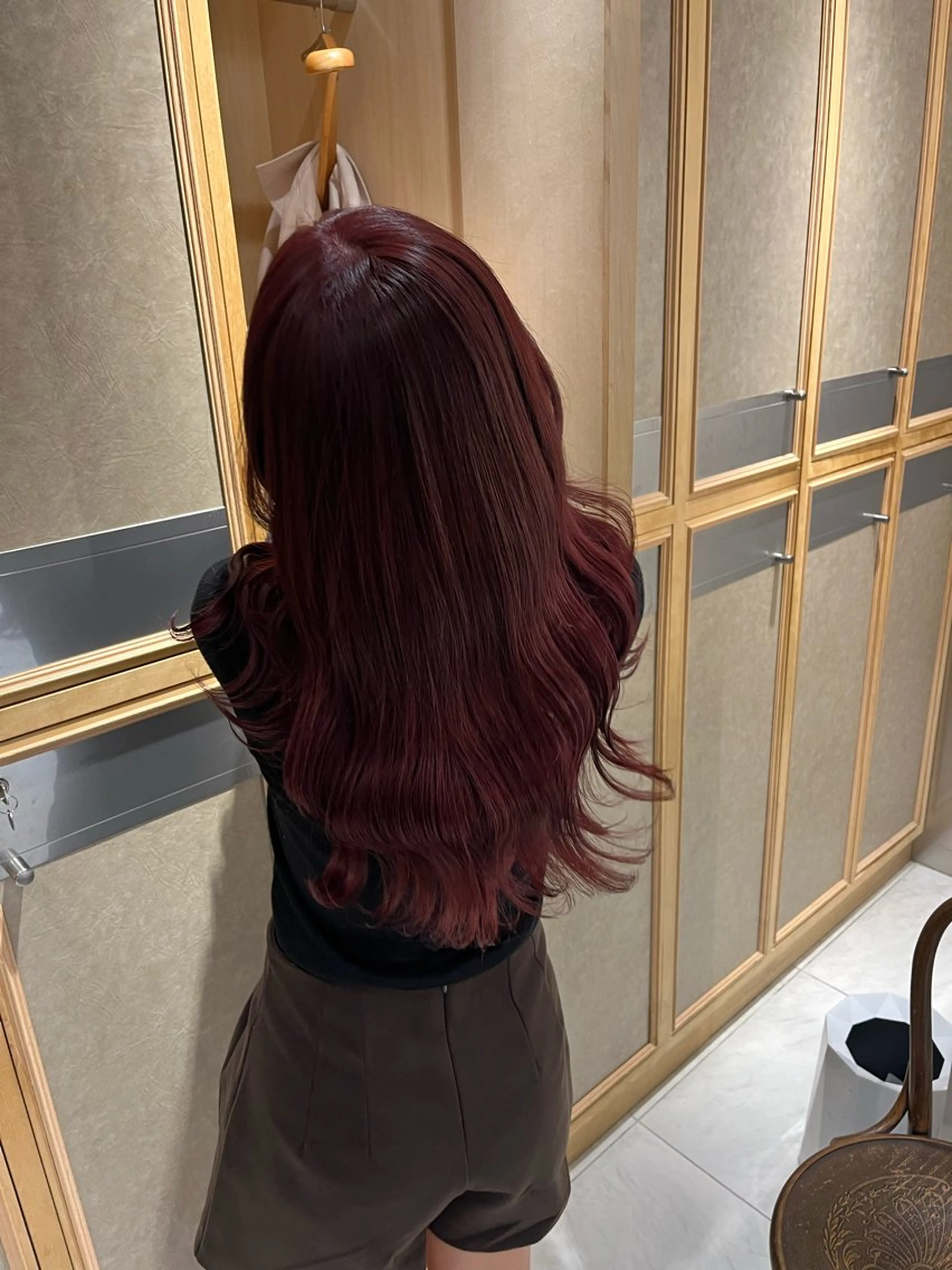 ロング カラー ヘアカラー るり 暗髪・艶カラーのヘアスタイル