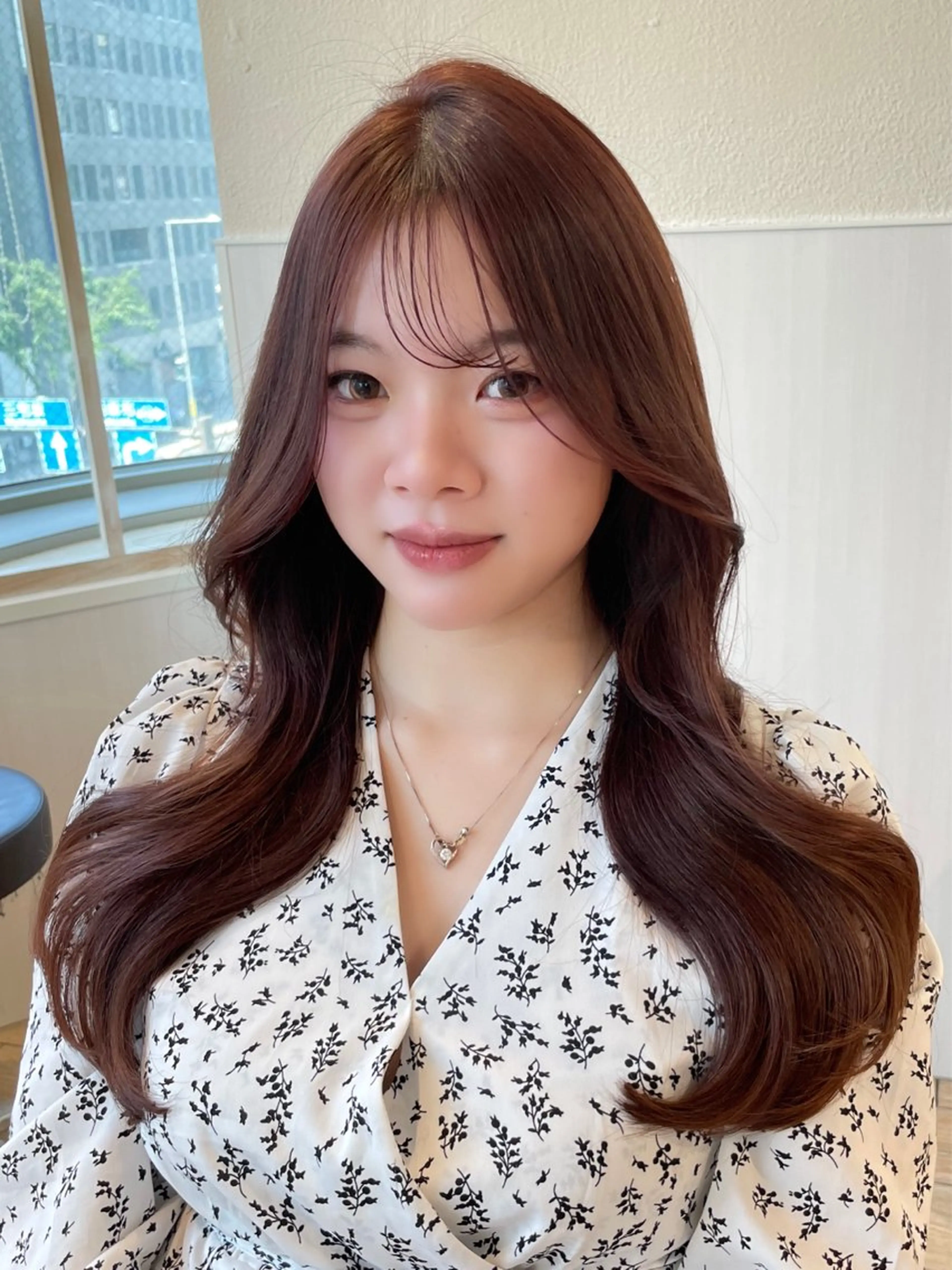 ミディアム カット トリートメント アフロートディル表参道店所属・艶髪カラー/レイヤー カット/表参道　寺崎のヘアスタイル