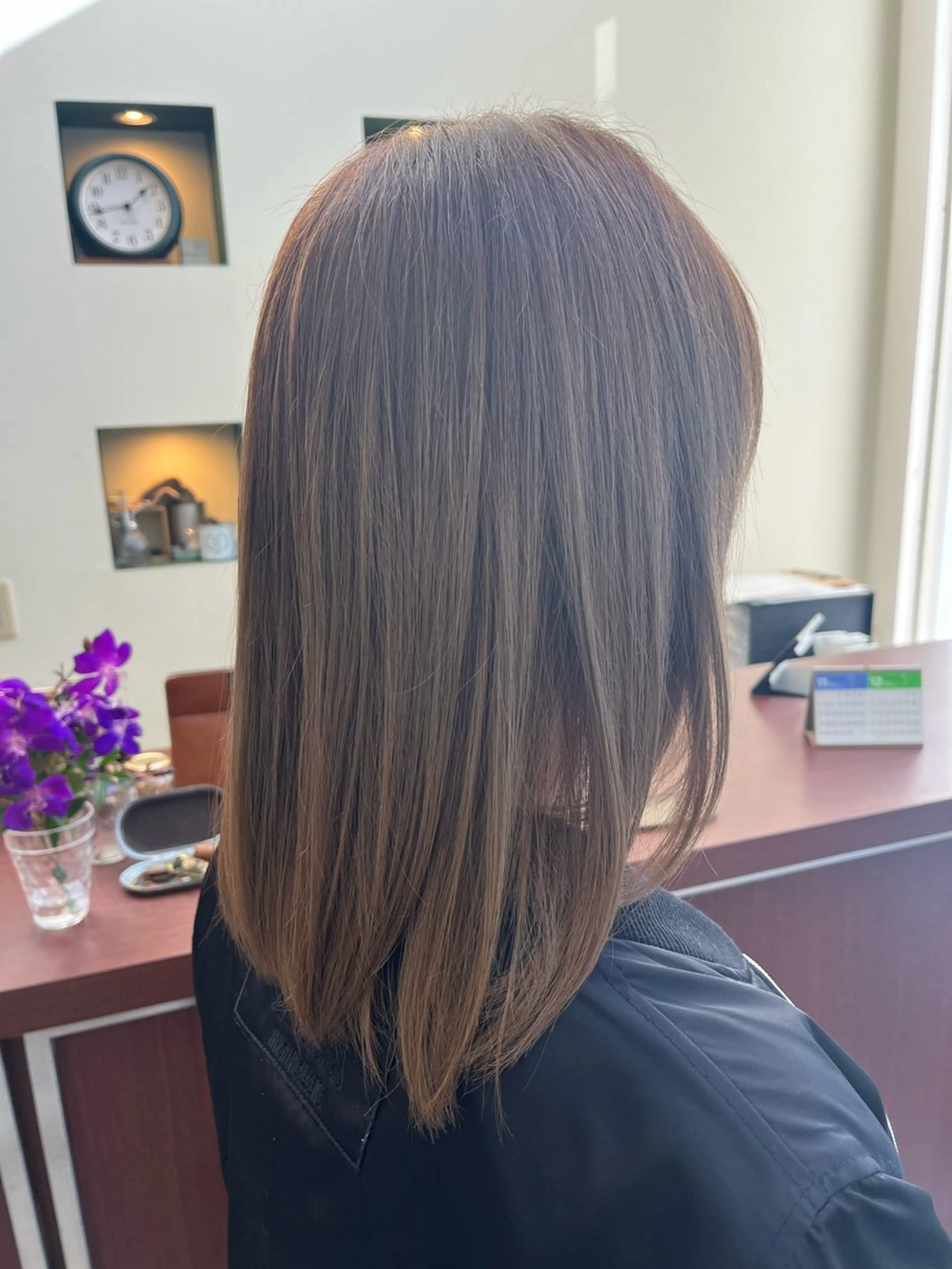 セミロング ハイライト mateca・hair所属・林 真之介のヘアスタイル