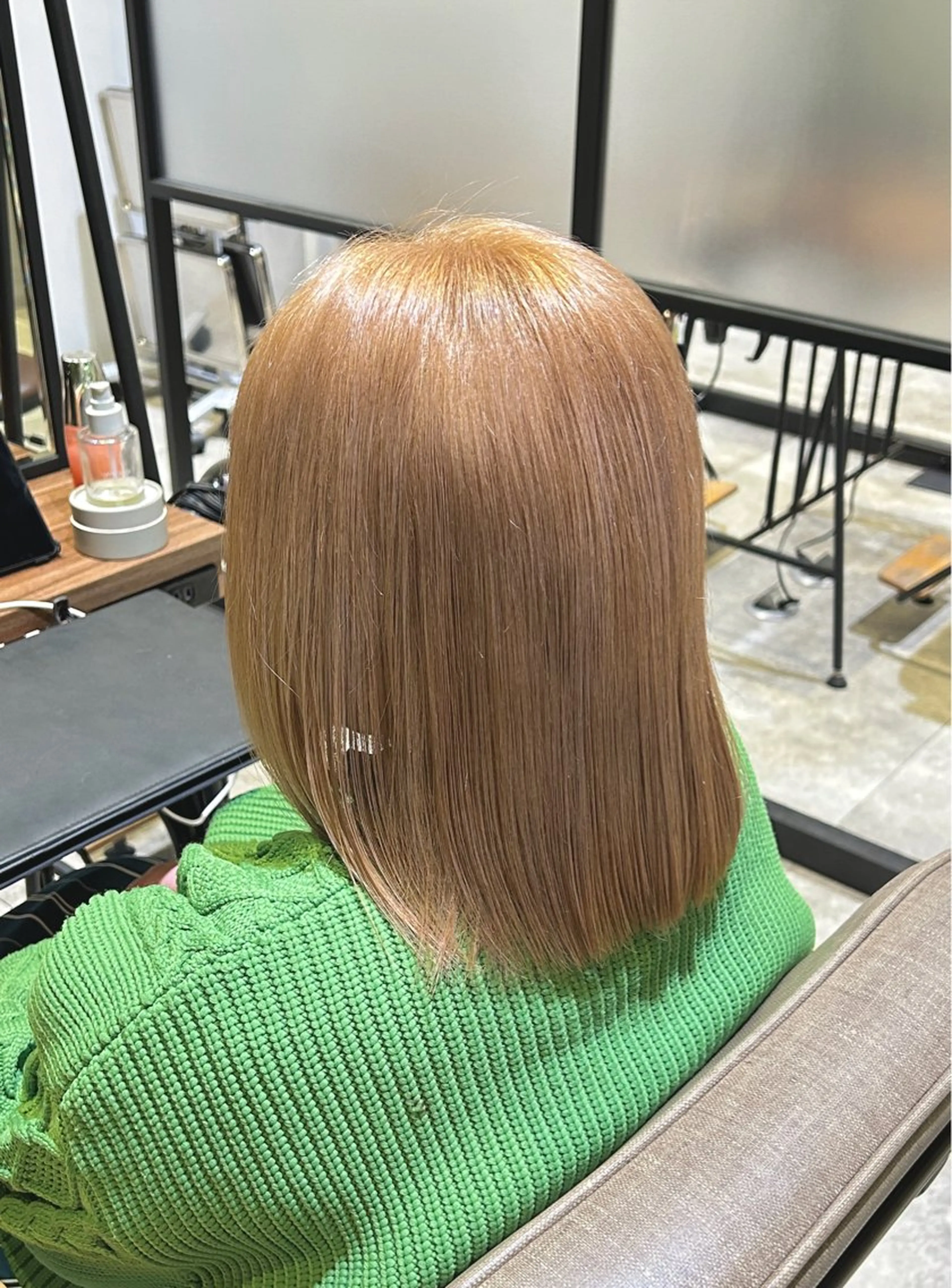 カラー ブリーチ ダブルカラー 鈴木 あやかのヘアスタイル