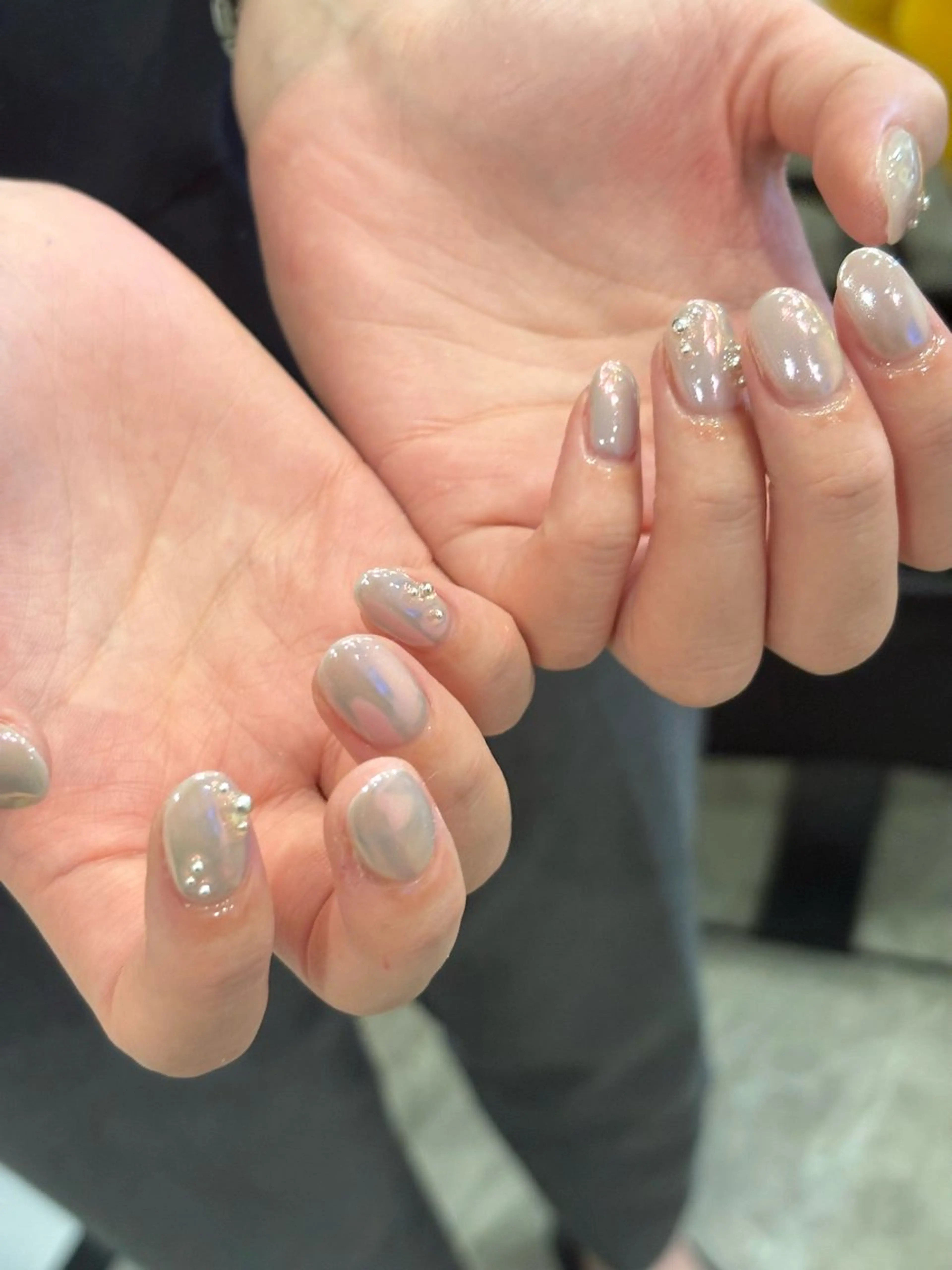 ネイル ジェルネイル 氷ネイル・うるうるネイル ミラーネイル オフィスネイル パラジェル ハンドネイル to:que(トーク)所属・本町🤍パラジェル 自爪育成✨🤍のネイルデザイン