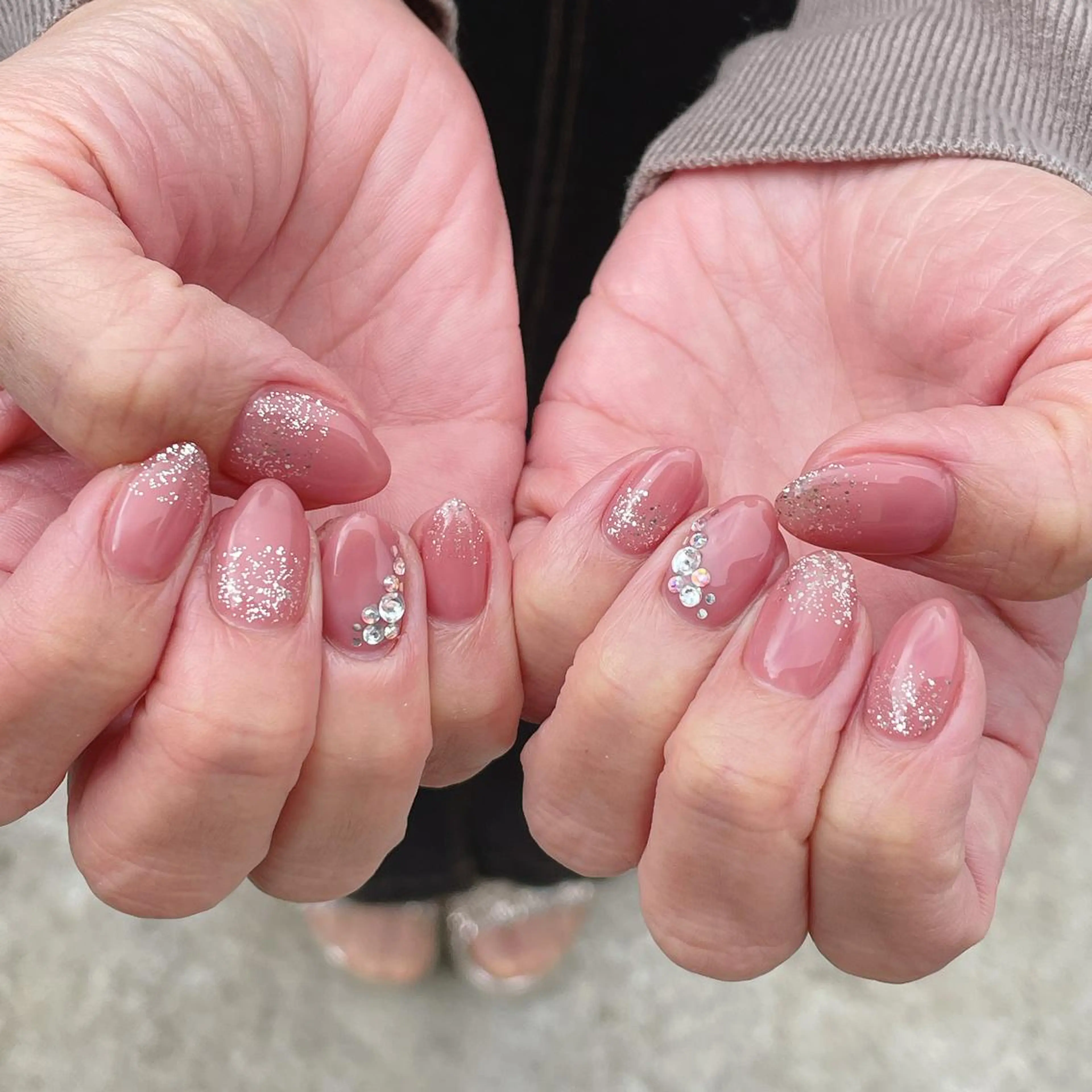 ネイル アートネイル ストーンネイル ハンドネイル kipinail 川﨑えりかのネイルデザイン