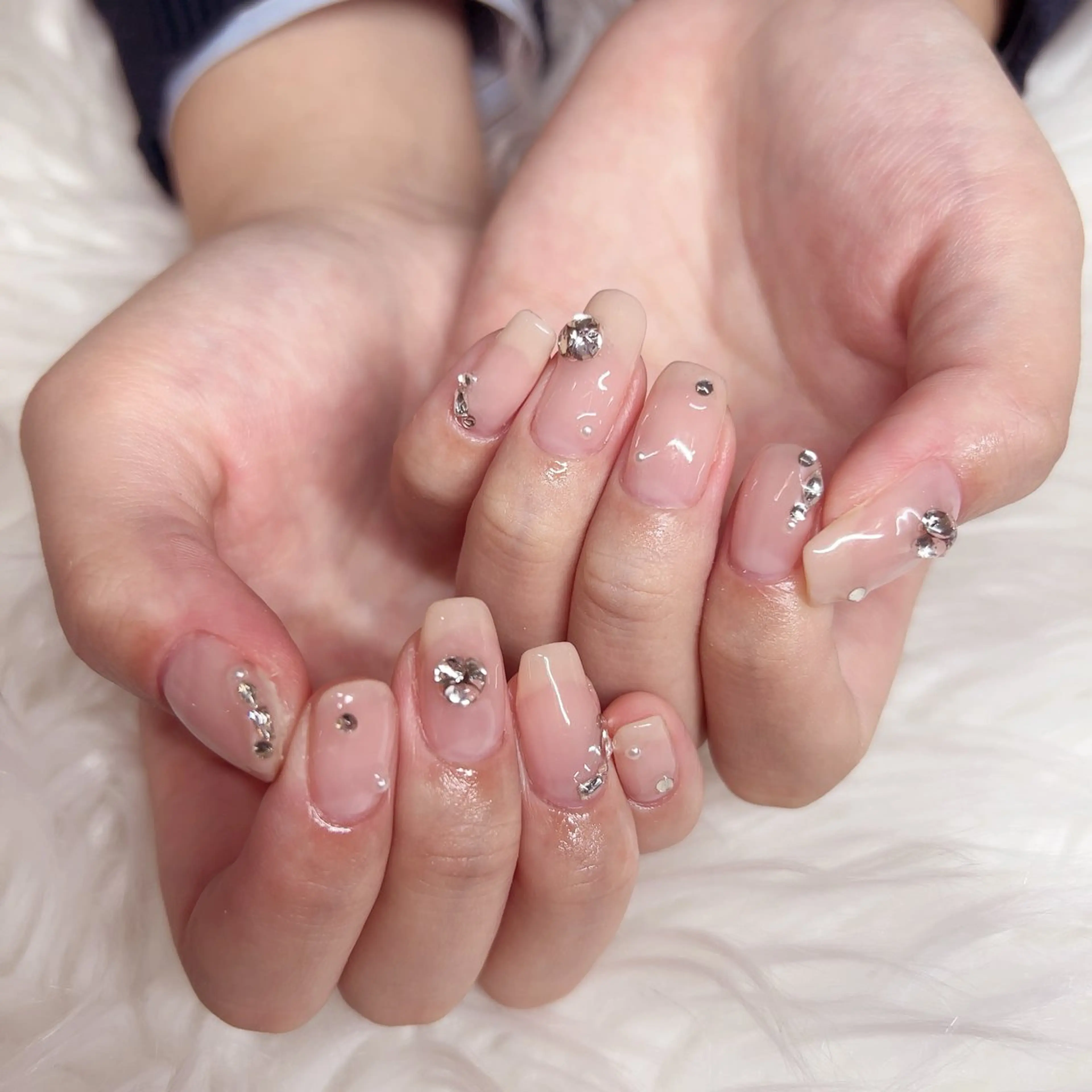 ネイル アートネイル HENECY🍓 momokaのネイルデザイン