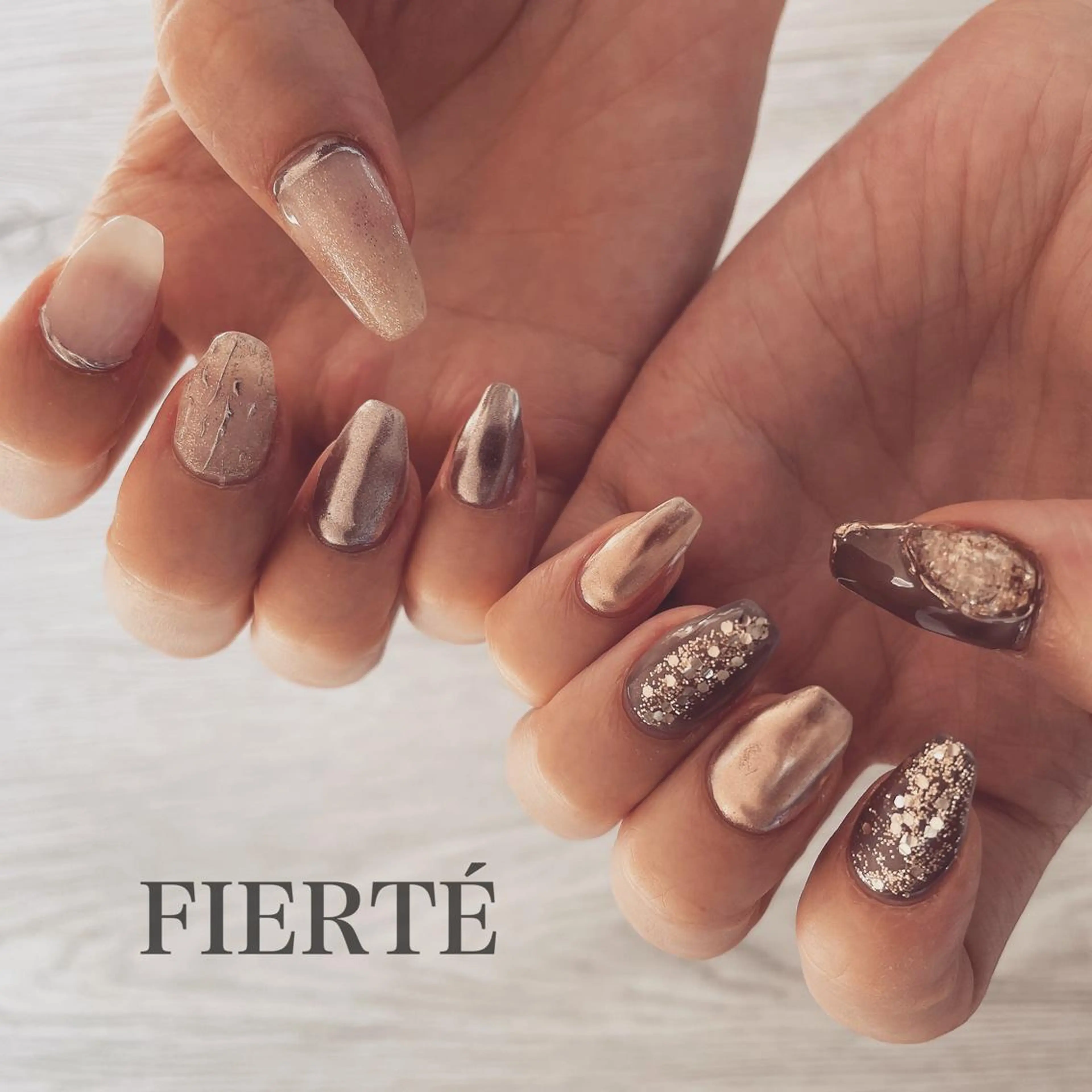 ネイル アートネイル ニュアンスネイル ストーンネイル ハンドネイル FIERTÉ所属・FIERTÉ Miyuのネイルデザイン
