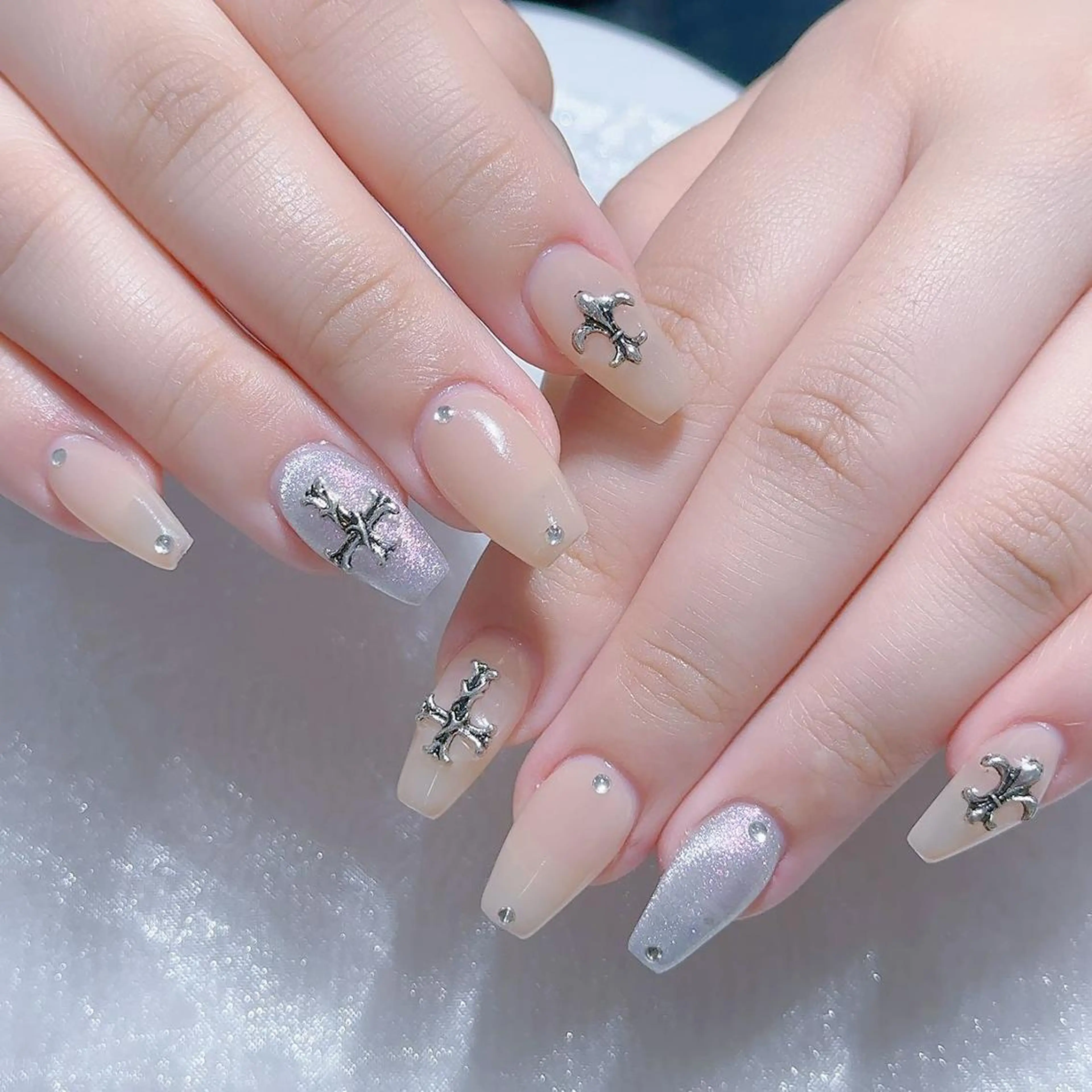 ネイル ハンドネイル Queens momoのネイルデザイン