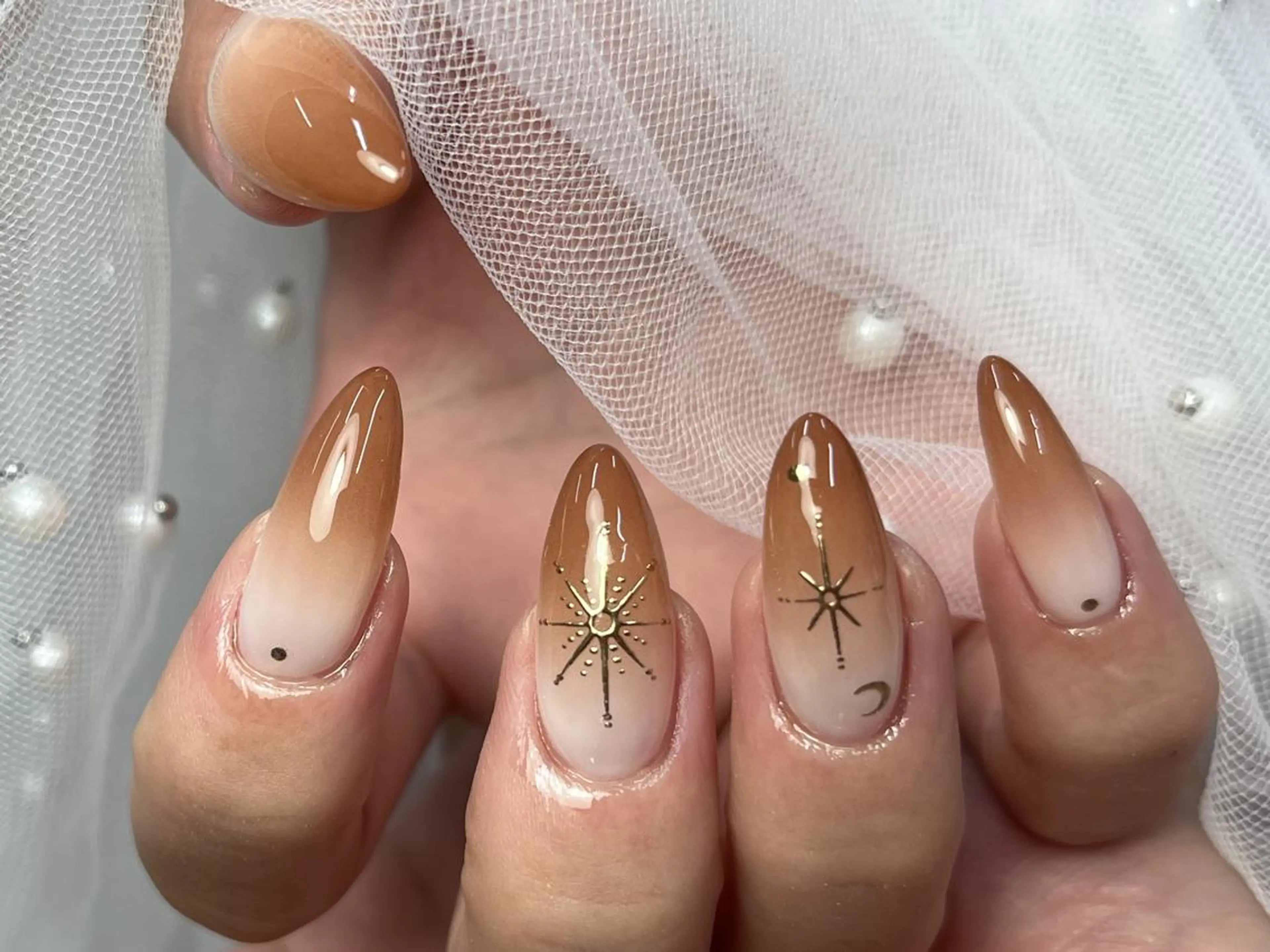 ネイル アートネイル ブラウン グラデーション ハンドネイル ToliyDeliy Nail Salonのネイルデザイン