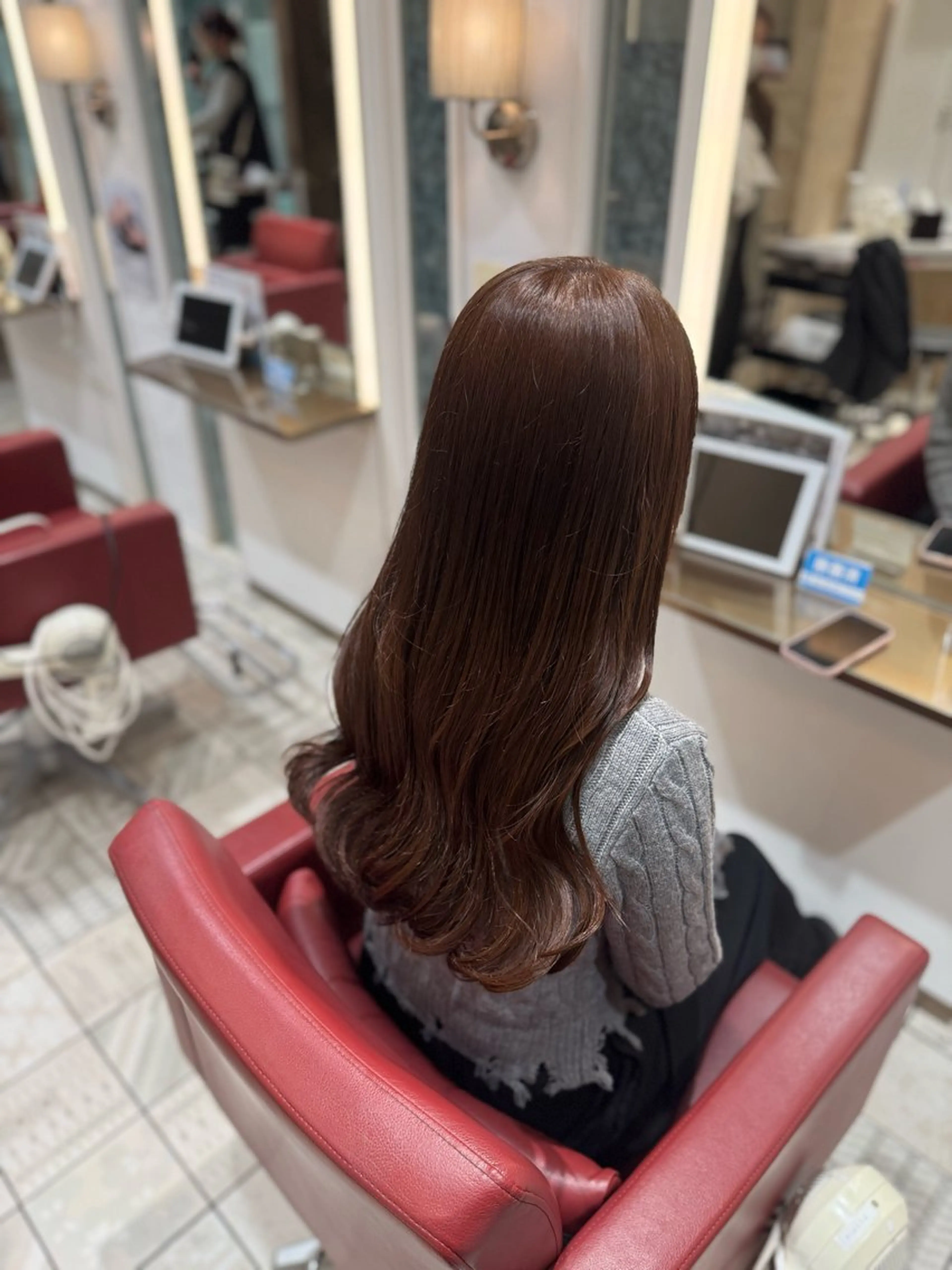 ロング カラー 中村 彩菜のヘアスタイル