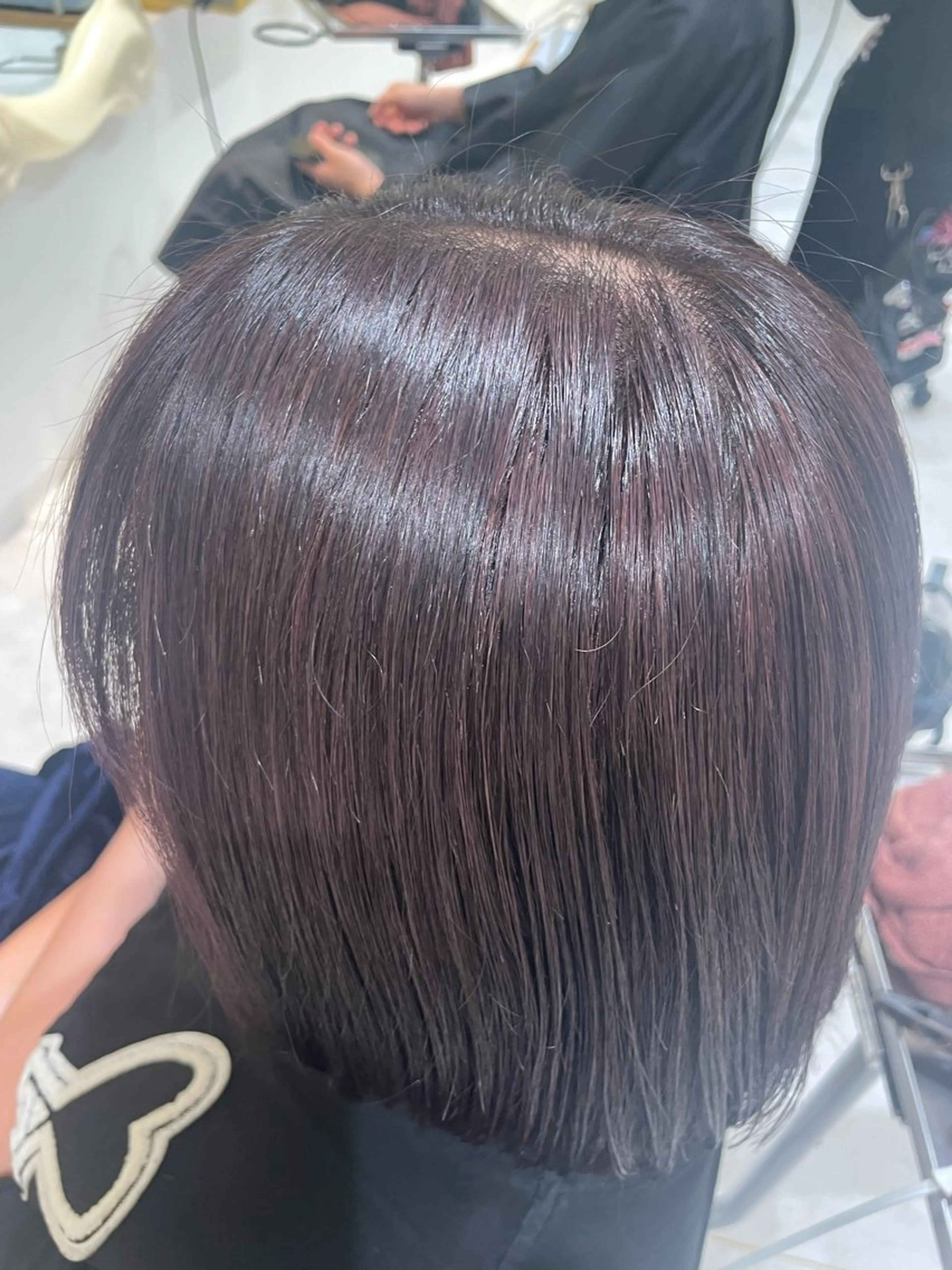 セミロング カラー グレージュ ラベンダーカラー ラベンダーグレージュ ラベンダーグレー カット ヘアカラー 佐藤 綾郁のヘアスタイル