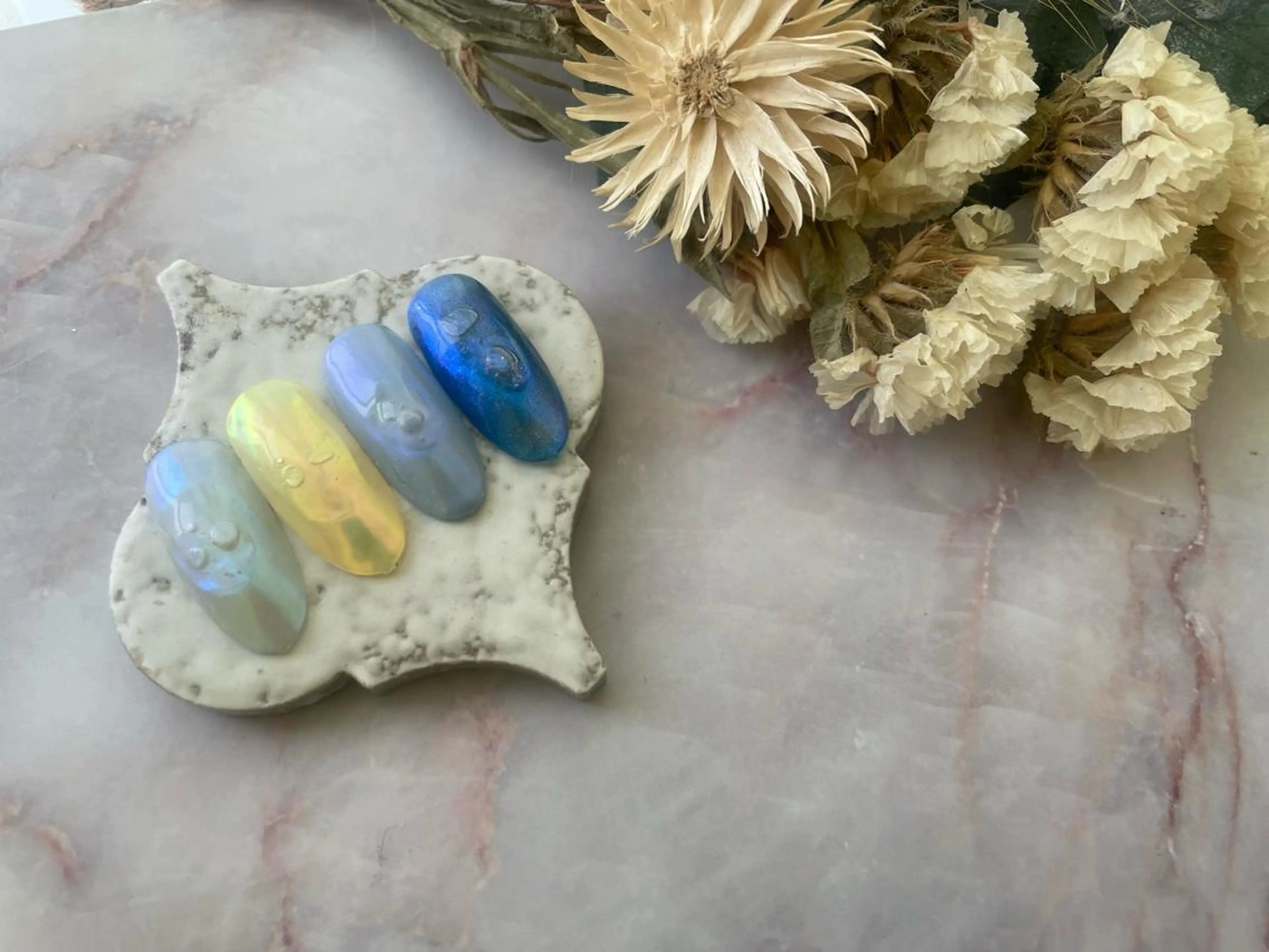 ネイル M. KOTOMIのネイルデザイン