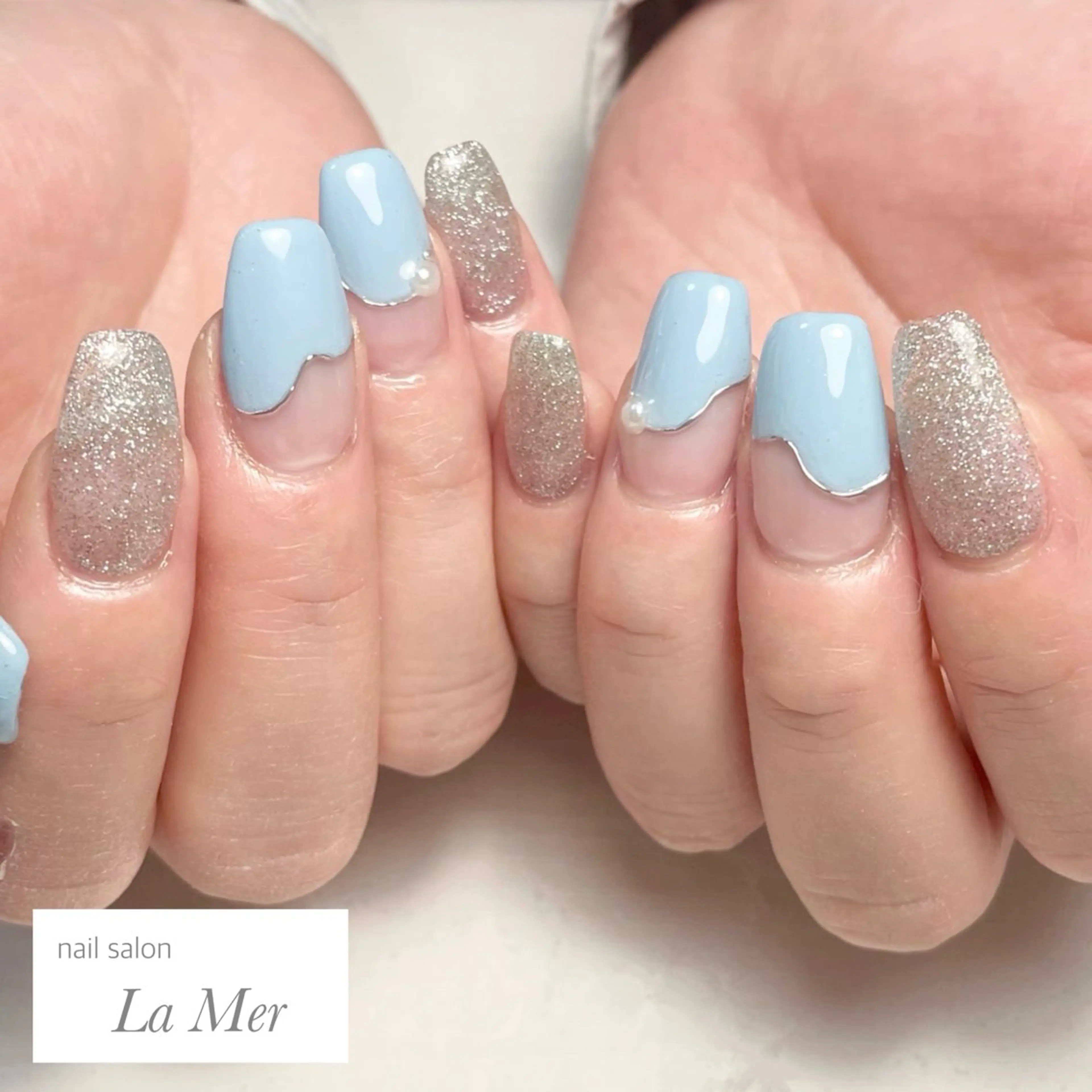 ネイル ブルー フレンチネイル 韓国ネイル 水色 ロングネイル ハンドネイル nailsalon La Merのネイルデザイン