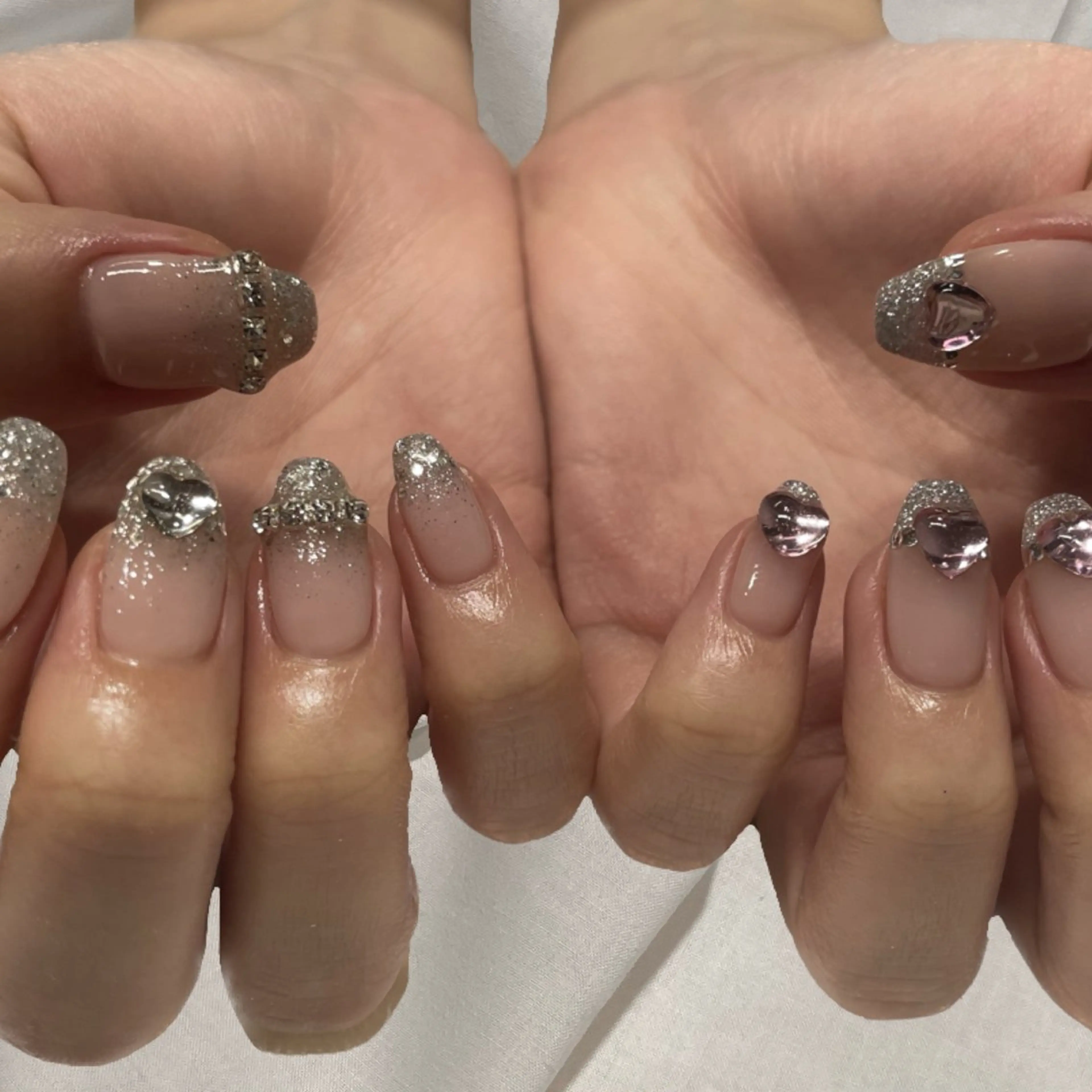 ネイル グラデーション ラメ(グリッター) ラメグラデーション ハンドネイル sharesalon    room59所属・nozomi 🌙のネイルデザイン