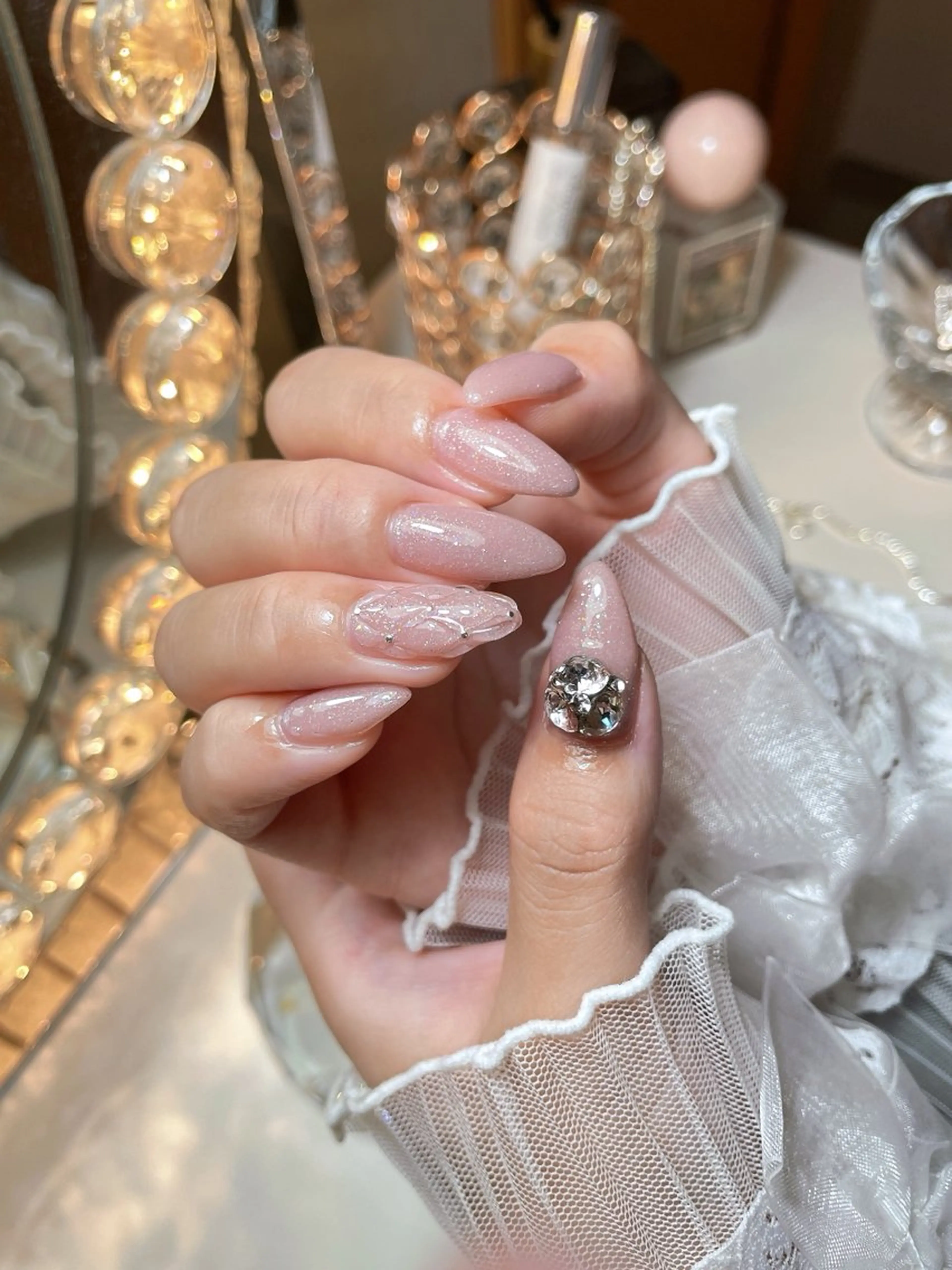 ネイル 23時まで❤︎韓国、 ワンホンネイルのネイルデザイン