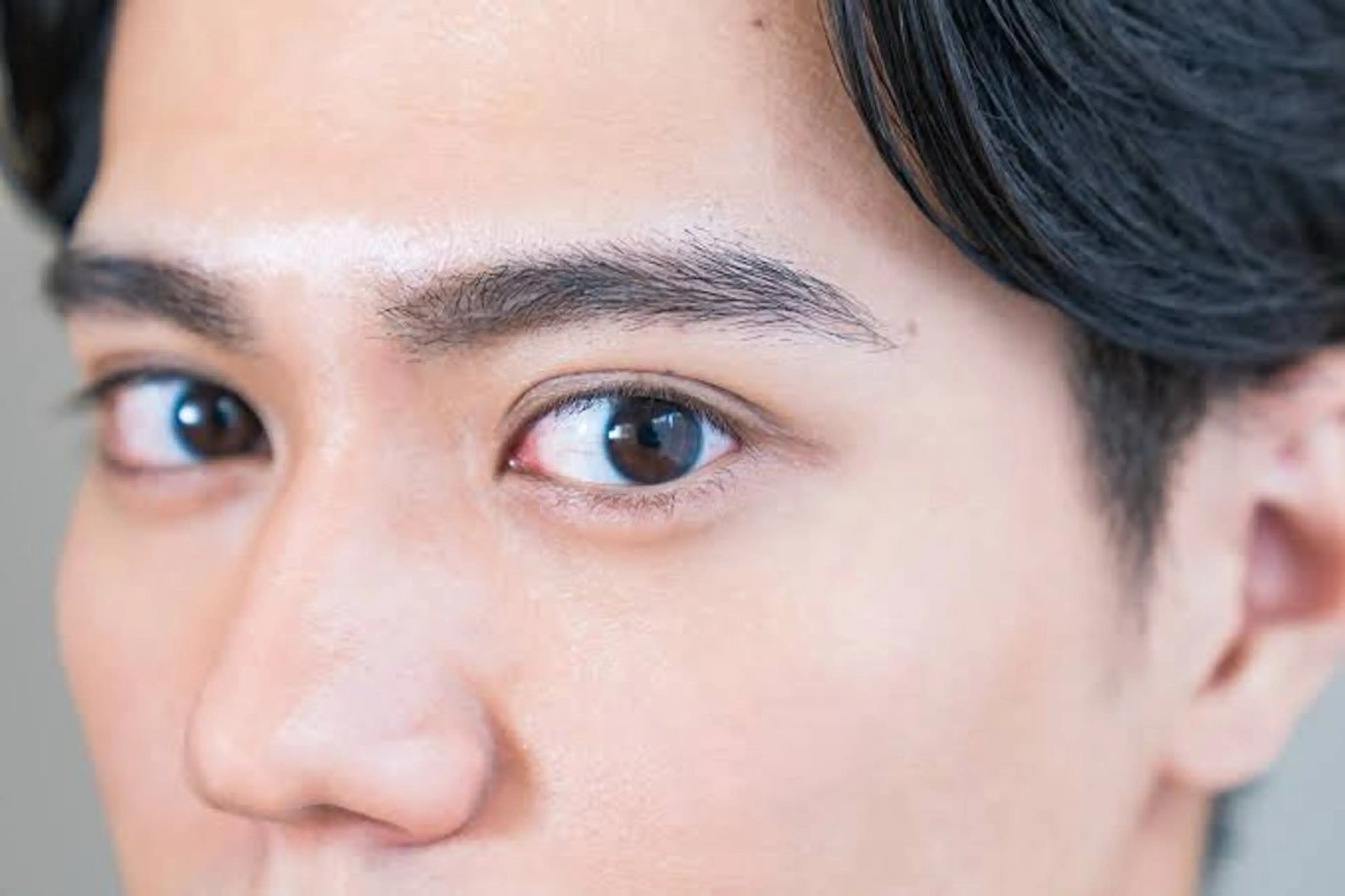 アイブロウ ヒメザキ ユリのヘアスタイル