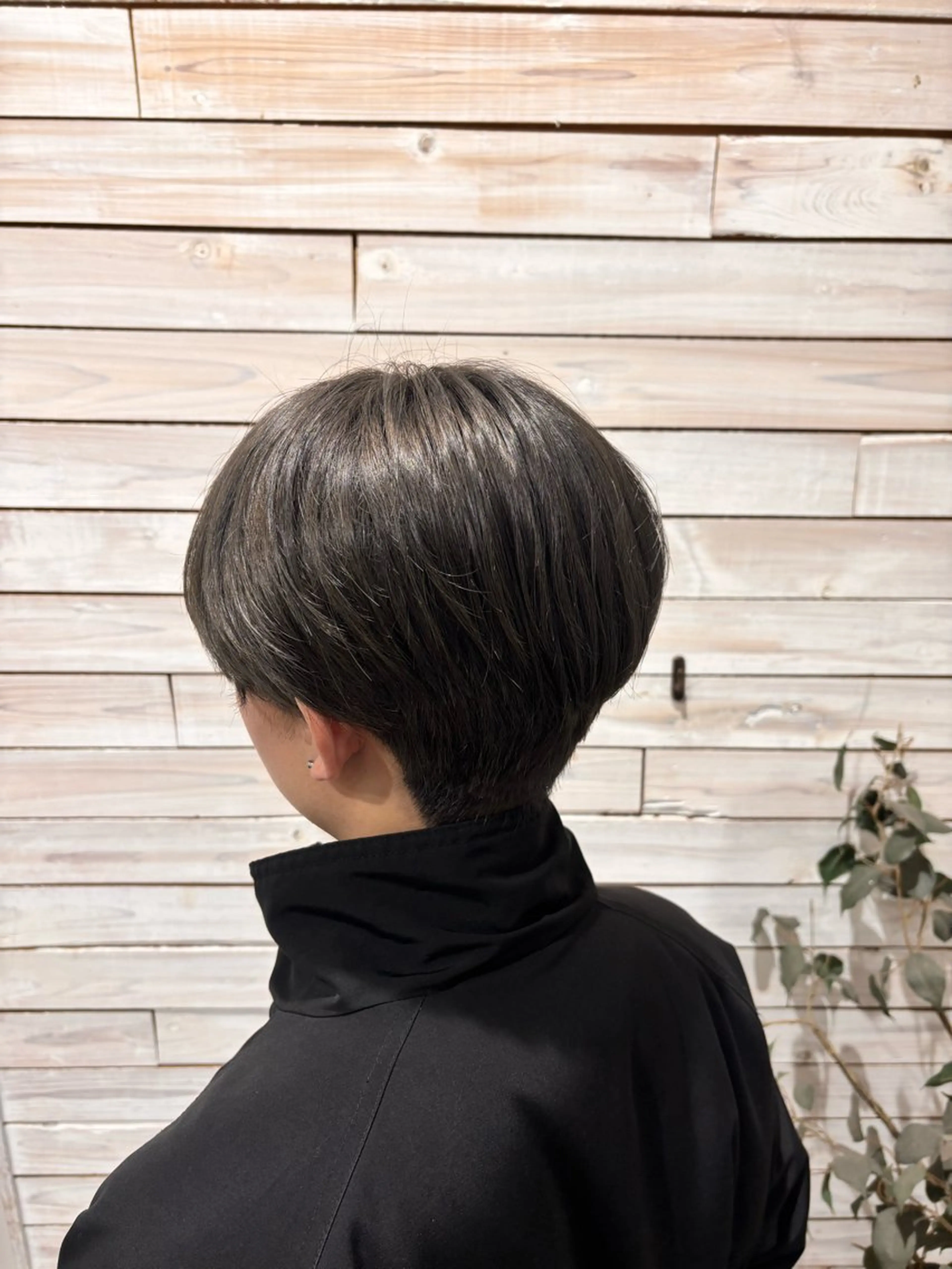 メンズ センターパート 岡山メンズパーマ 白神珠梨のヘアスタイル