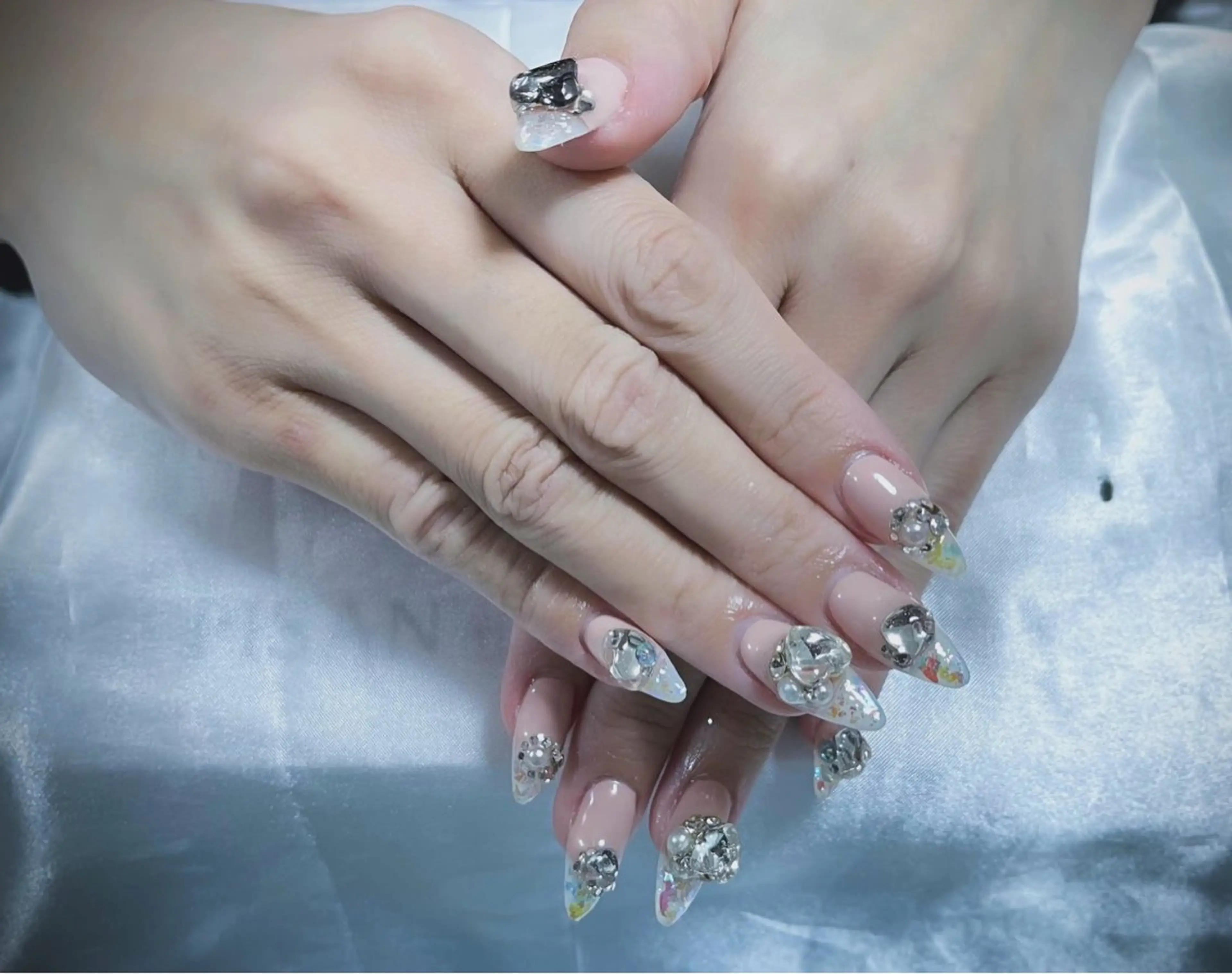 ネイル フットネイル ジェルネイル 韓国ネイル マグネットネイル 持ち込み ハンドネイル Akiko ネイルサロン所属・AKIKO ネイルサロンのネイルデザイン