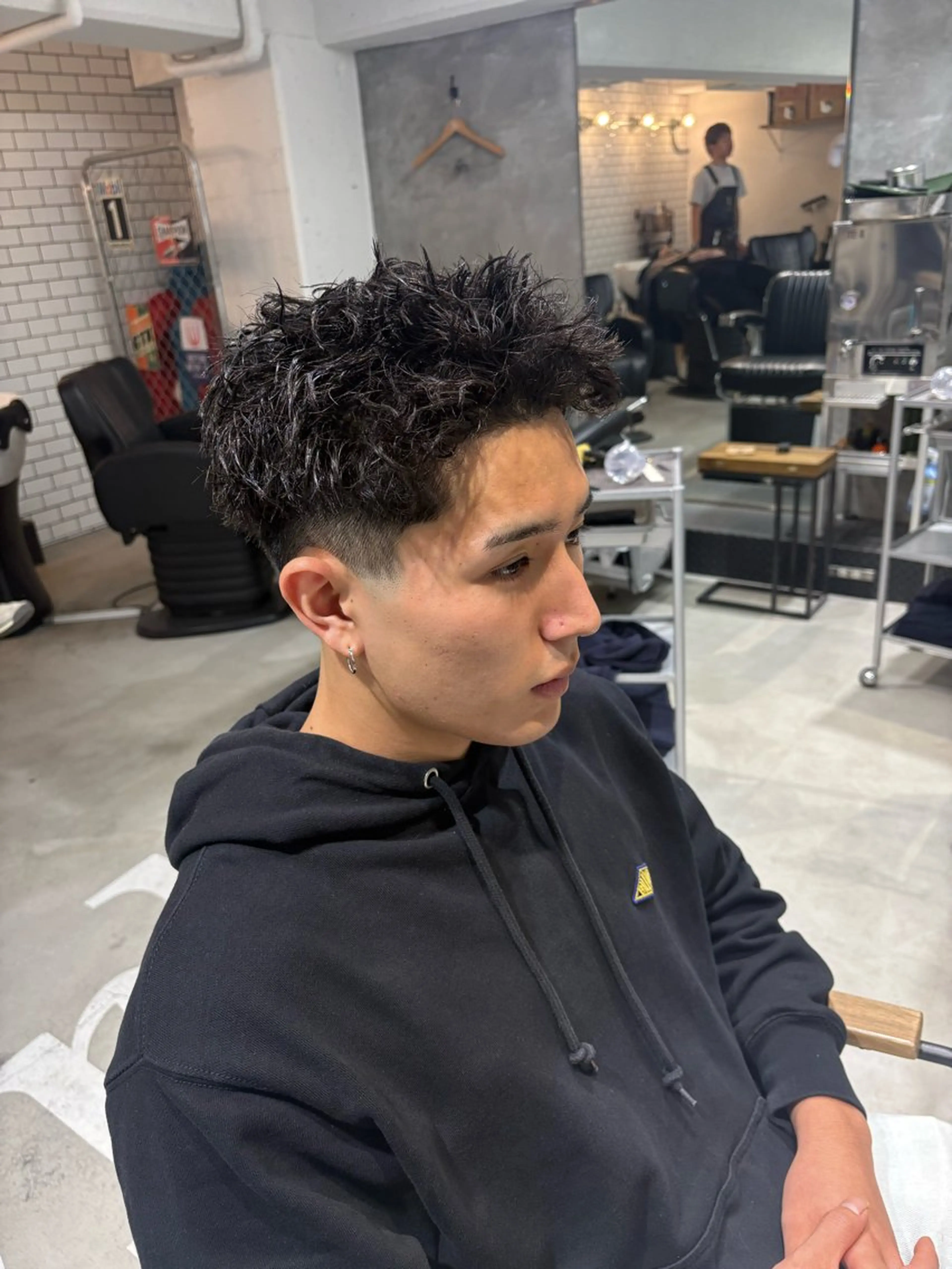 ショート カット パーマ 滝本 承太朗のヘアスタイル