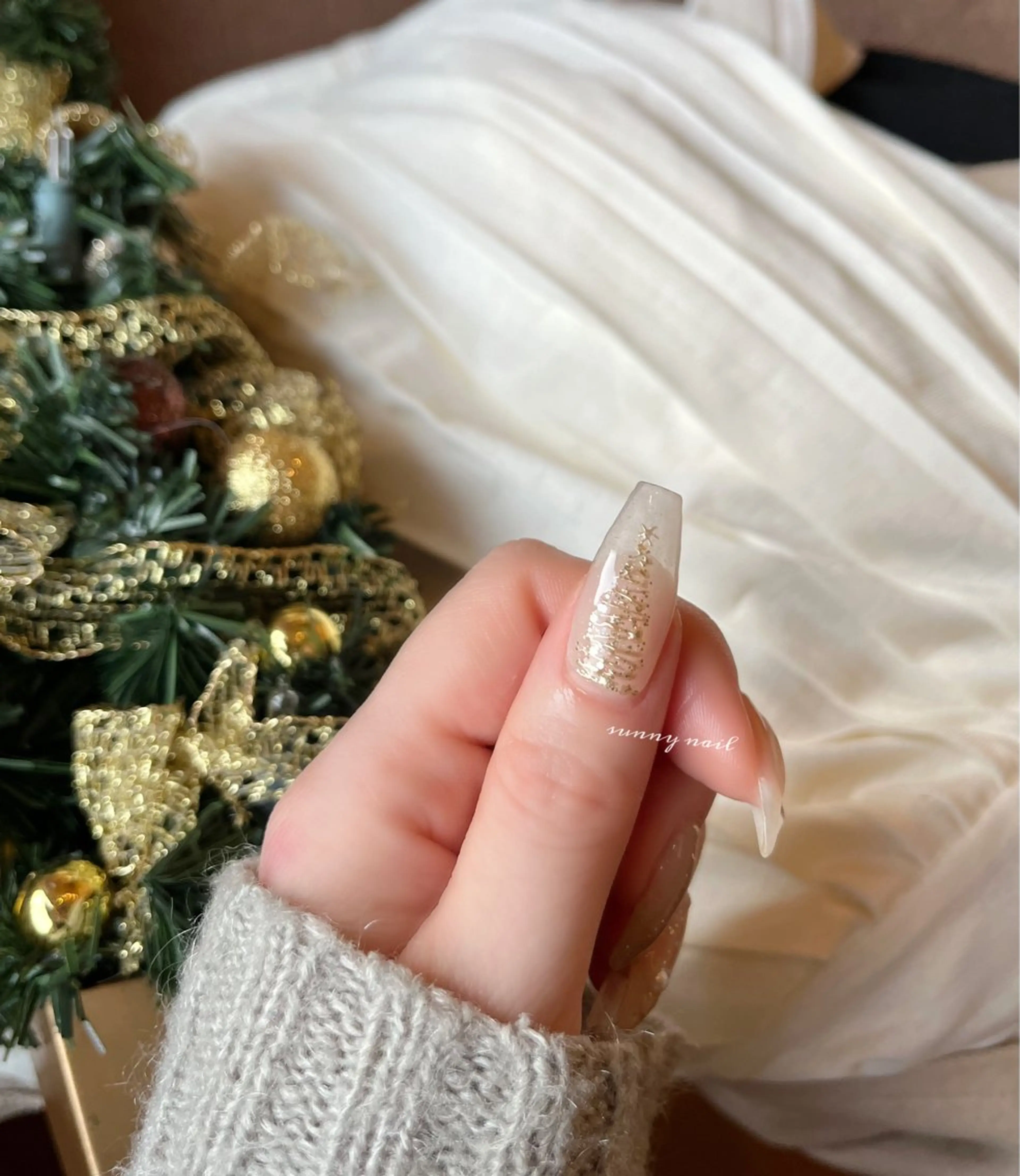 ネイル ジェルネイル ミラーネイル ニュアンスネイル パラジェル ぷっくりネイル sunny nailのネイルデザイン