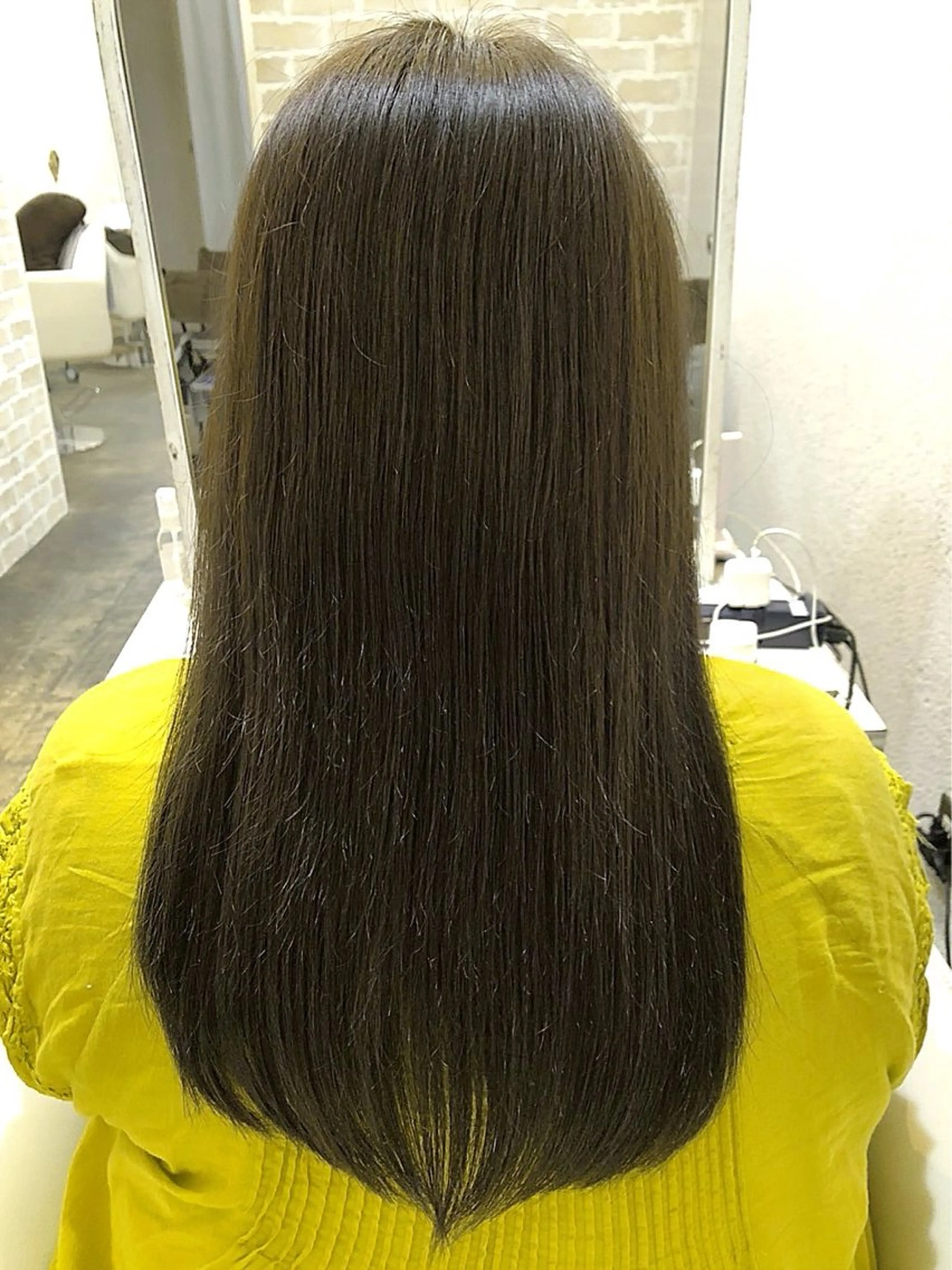 ロング 縮毛矯正 山﨑彩乃 🫧 縮毛矯正のヘアスタイル
