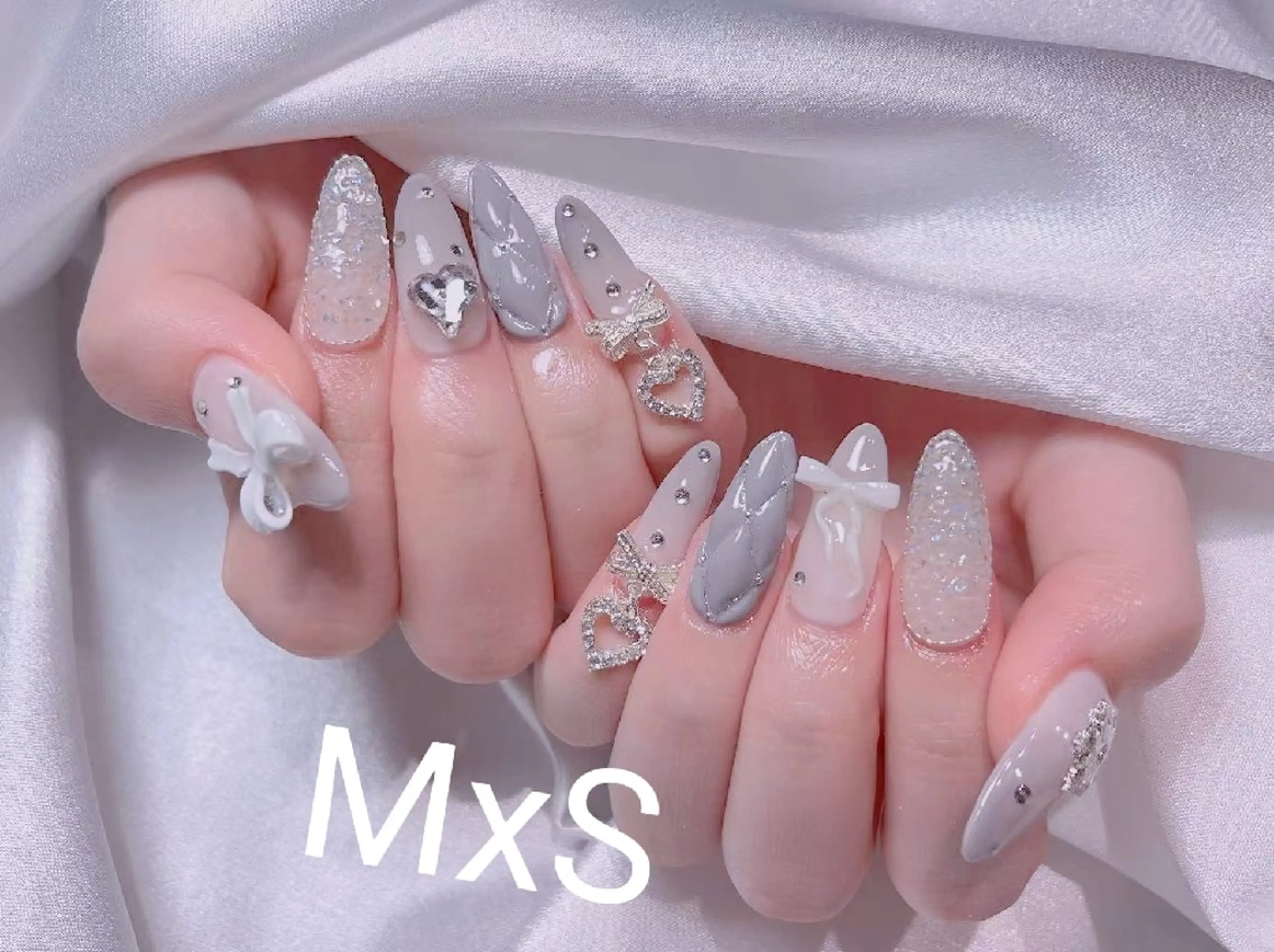 ネイル ハンドネイル MxS Nail(長さだし/フィルイン/マグネット/韓国ネイル/ワンホンネイル/ワンカラー)所属・MxS リィリィのネイルデザイン
